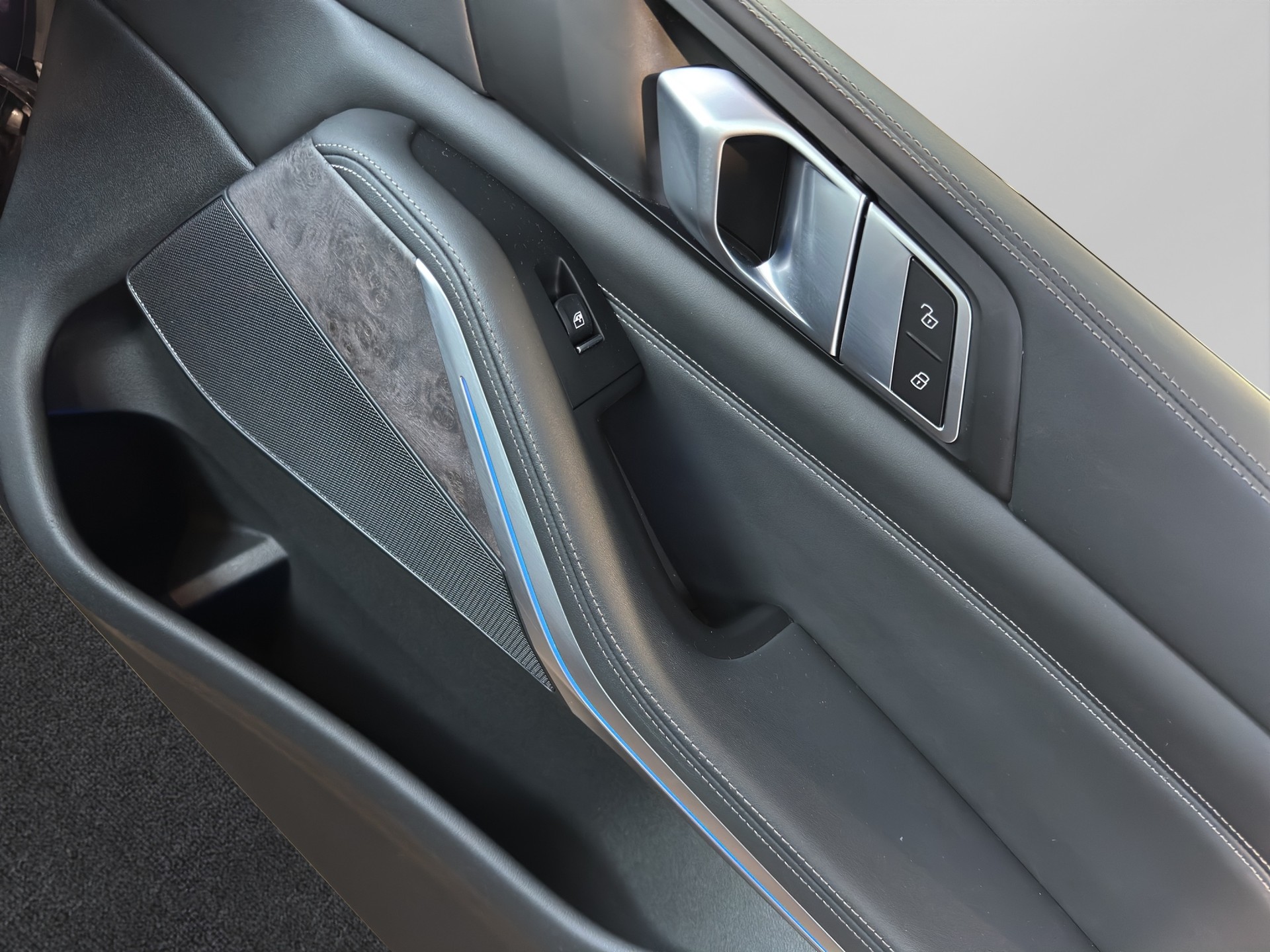 BMW X5 45e xDrive M SPORTPAKET SAG-image-21