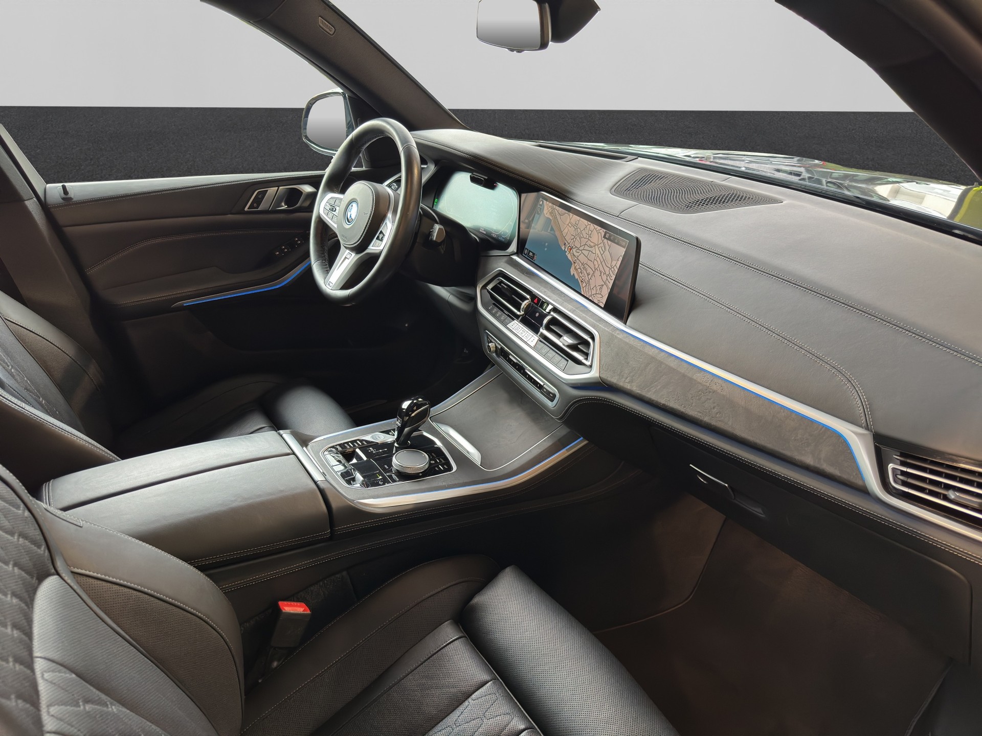BMW X5 45e xDrive M SPORTPAKET SAG-image-17