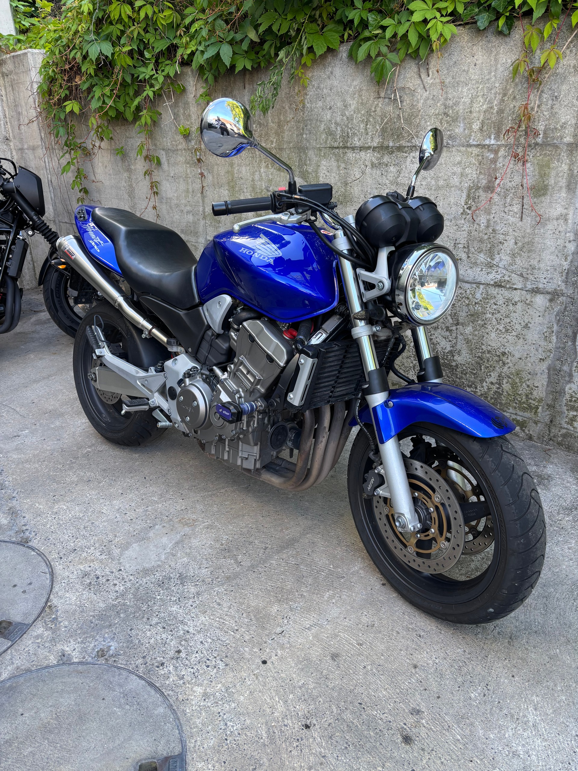 HONDA CB 900 F Hornet-image-2