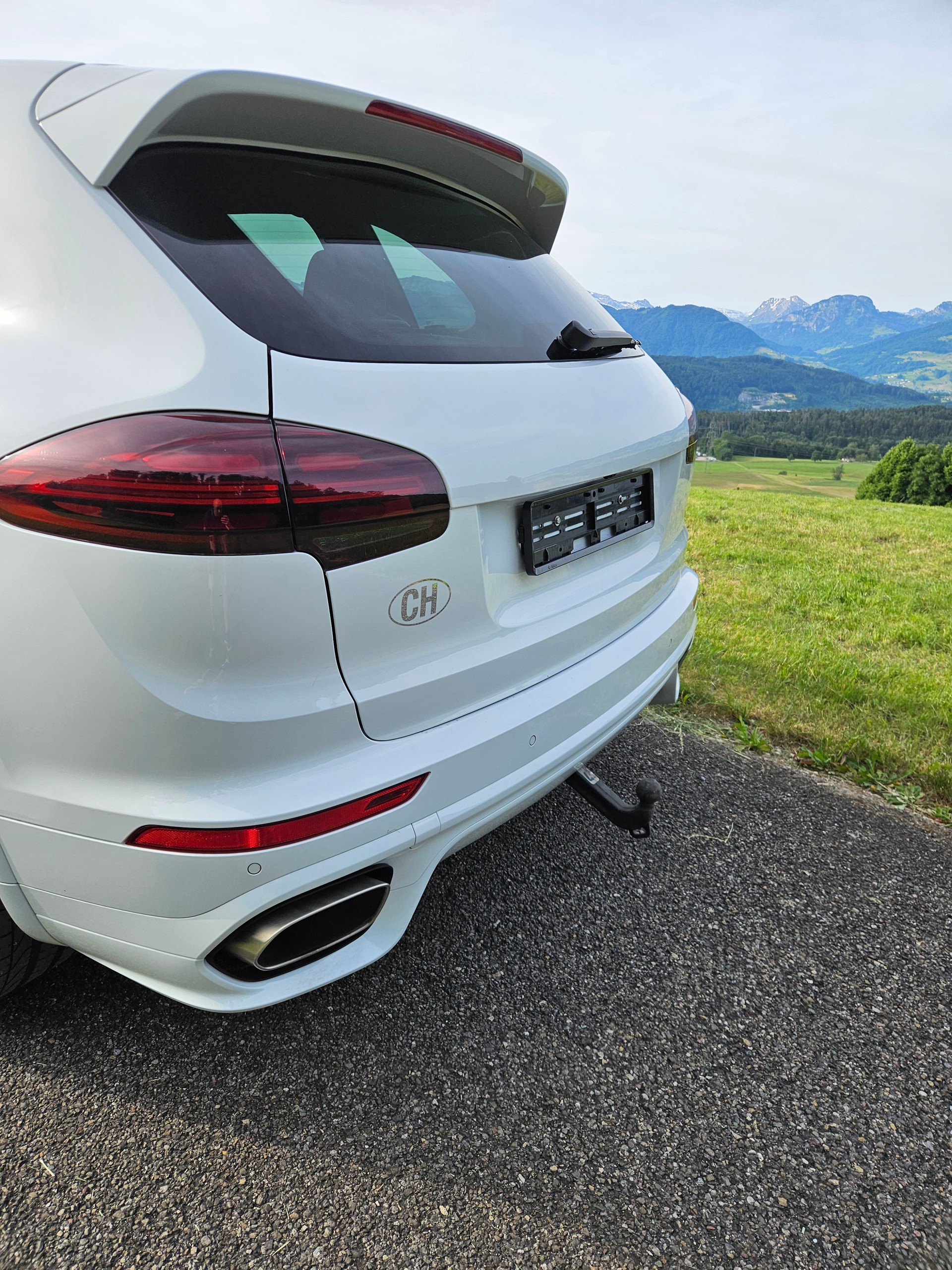 PORSCHE CAYENNE 3.0 V6 TDI Facelift mit AHK 3.5T (ab MFK 12.06.26)-image-12