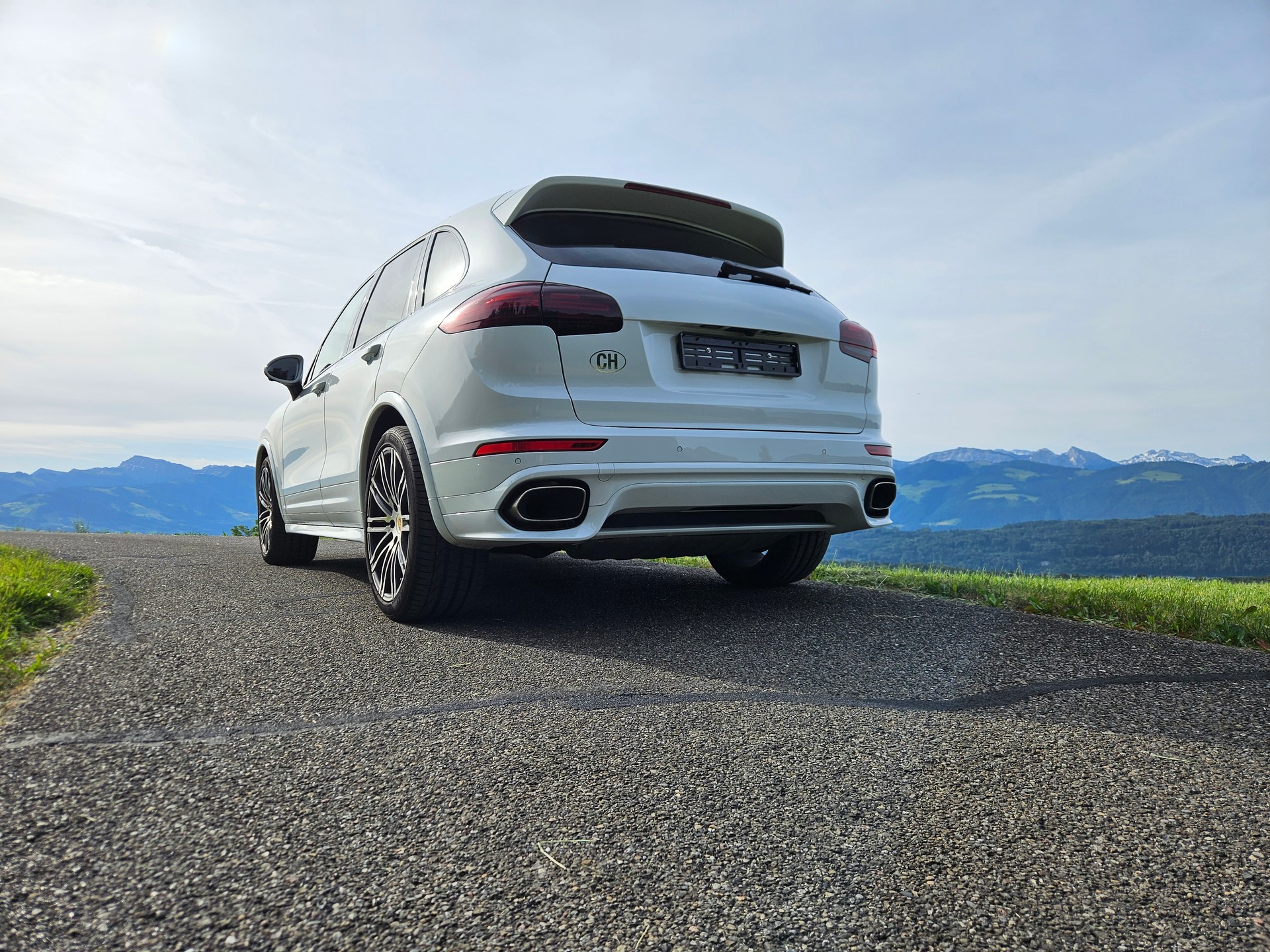 PORSCHE CAYENNE 3.0 V6 TDI Facelift mit AHK 3.5T (ab MFK 12.06.26)-image-5