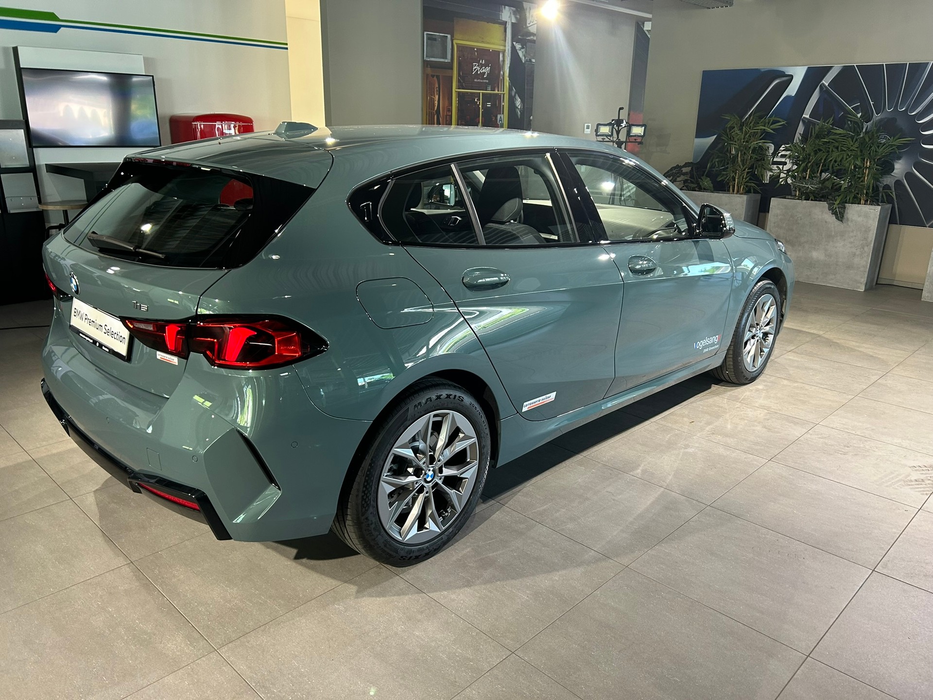 BMW 116 Steptronic-image-12