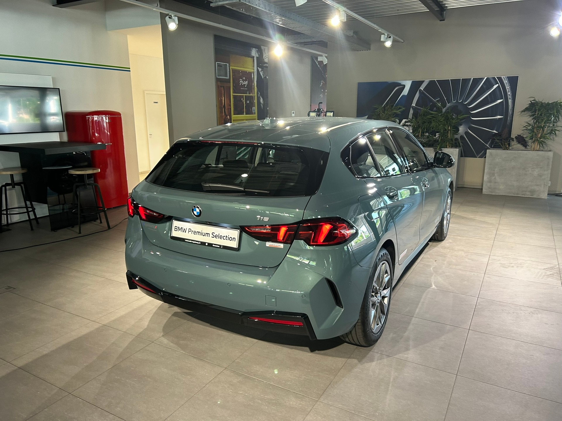 BMW 116 Steptronic-image-10