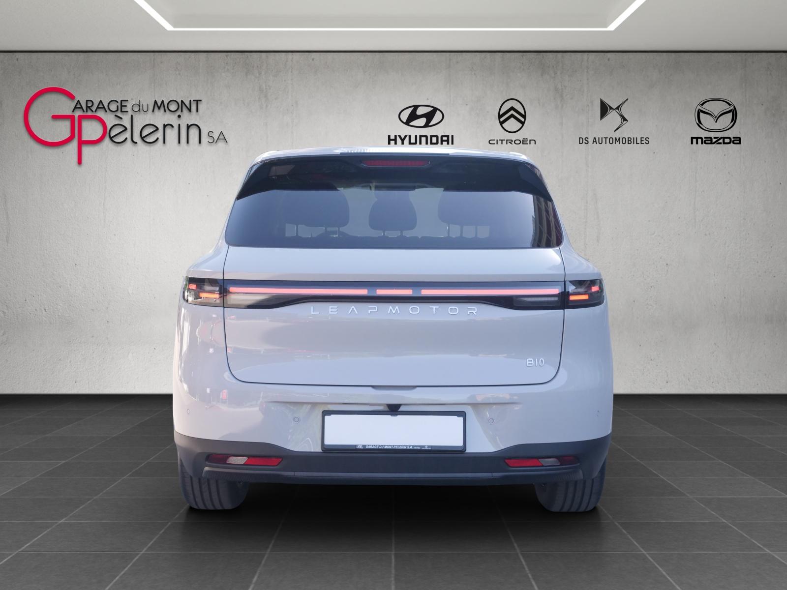 LEAPMOTOR B10 1.5 Hybrid EV-image-2