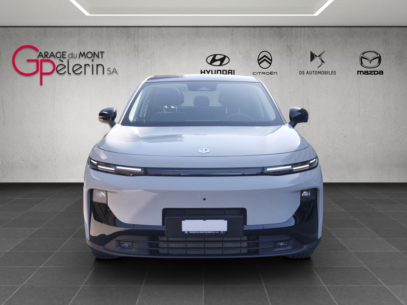LEAPMOTOR B10 1.5 Hybrid EV-image-5