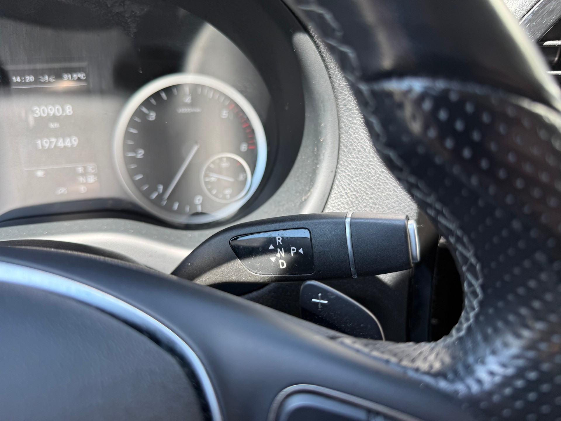 MERCEDES-BENZ Vito 116 CDI Lang Pro Tourer 4Matic 9G-Tronic-image-14