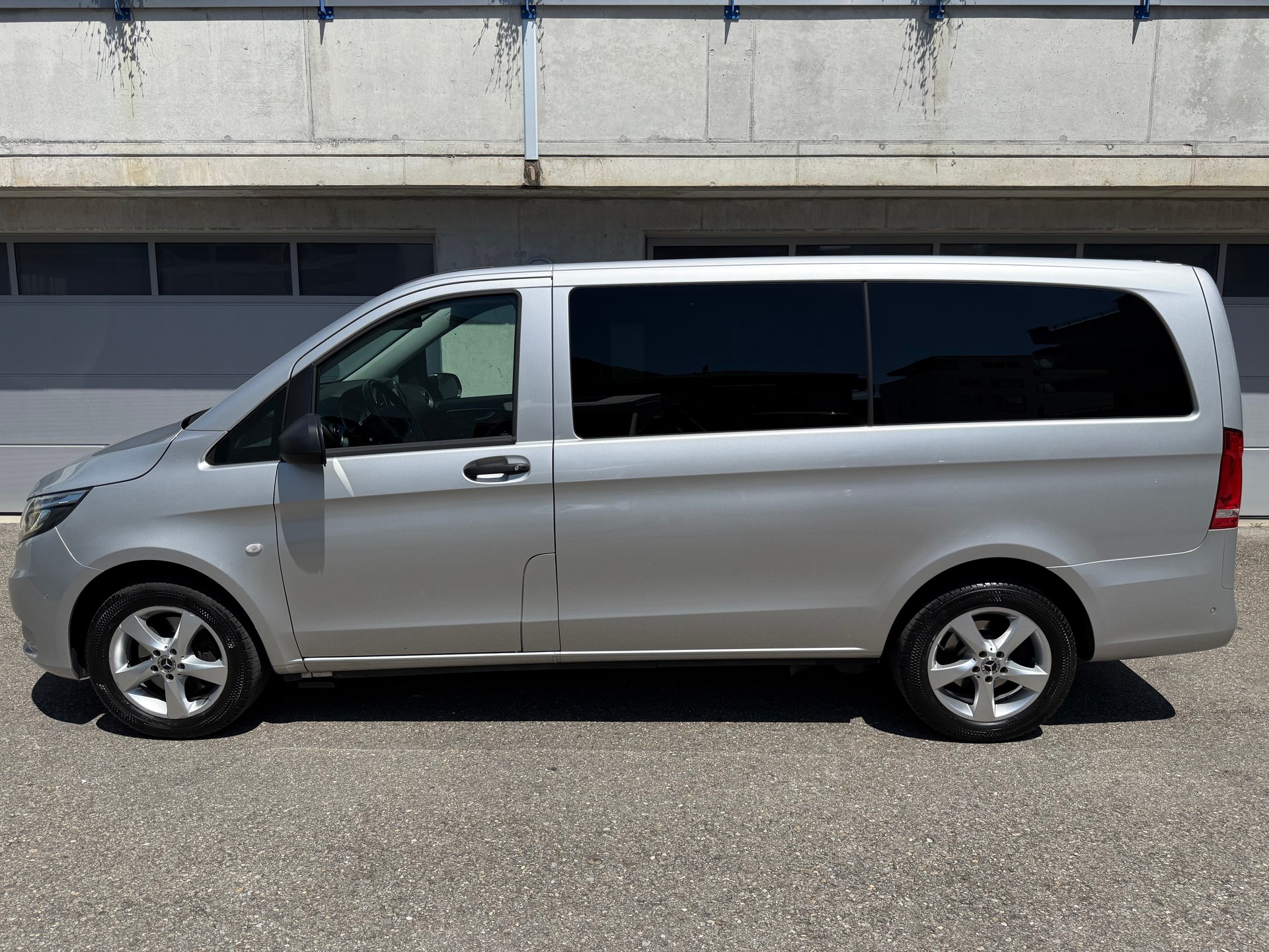 MERCEDES-BENZ Vito 116 CDI Lang Pro Tourer 4Matic 9G-Tronic-image-6
