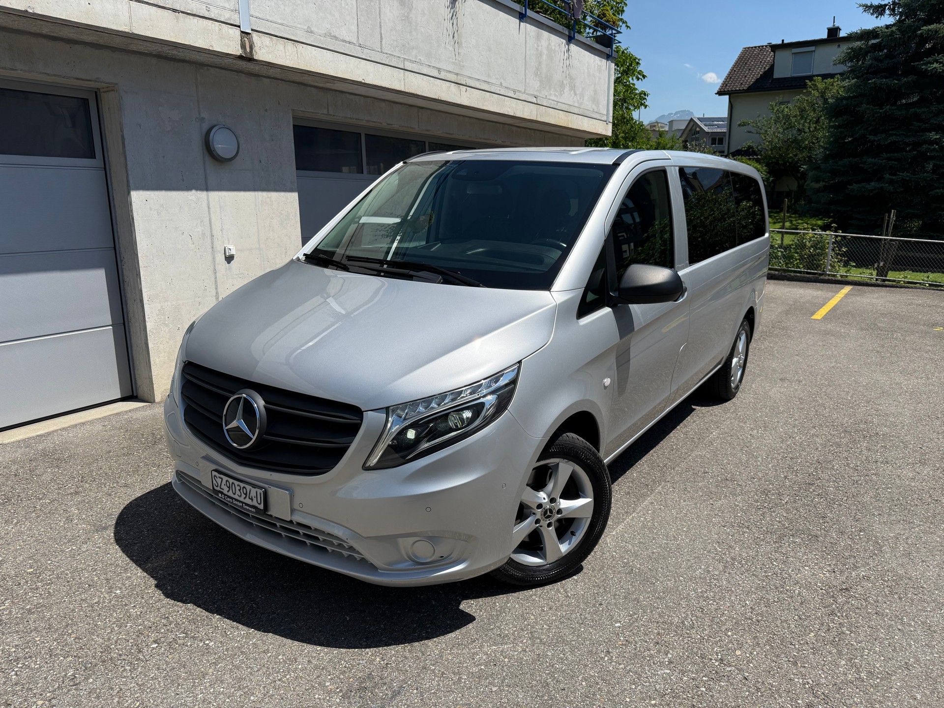 MERCEDES-BENZ Vito 116 CDI Lang Pro Tourer 4Matic 9G-Tronic-image-0