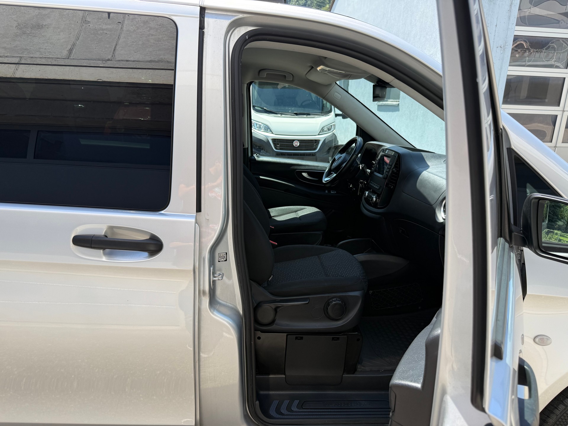 MERCEDES-BENZ Vito 116 CDI Lang Pro Tourer 4Matic 9G-Tronic-image-11