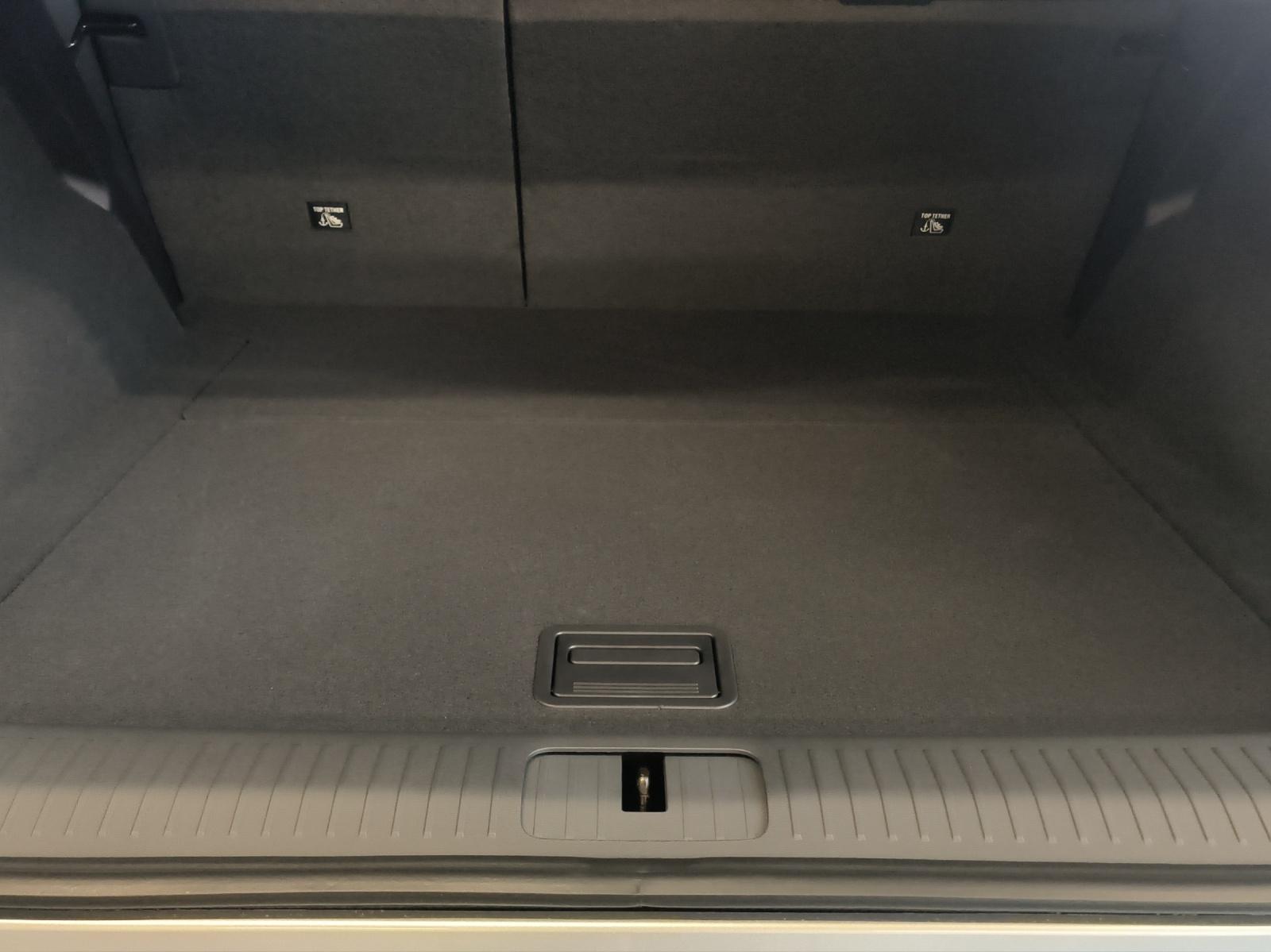 XPENG G6 Performance AWD-image-13