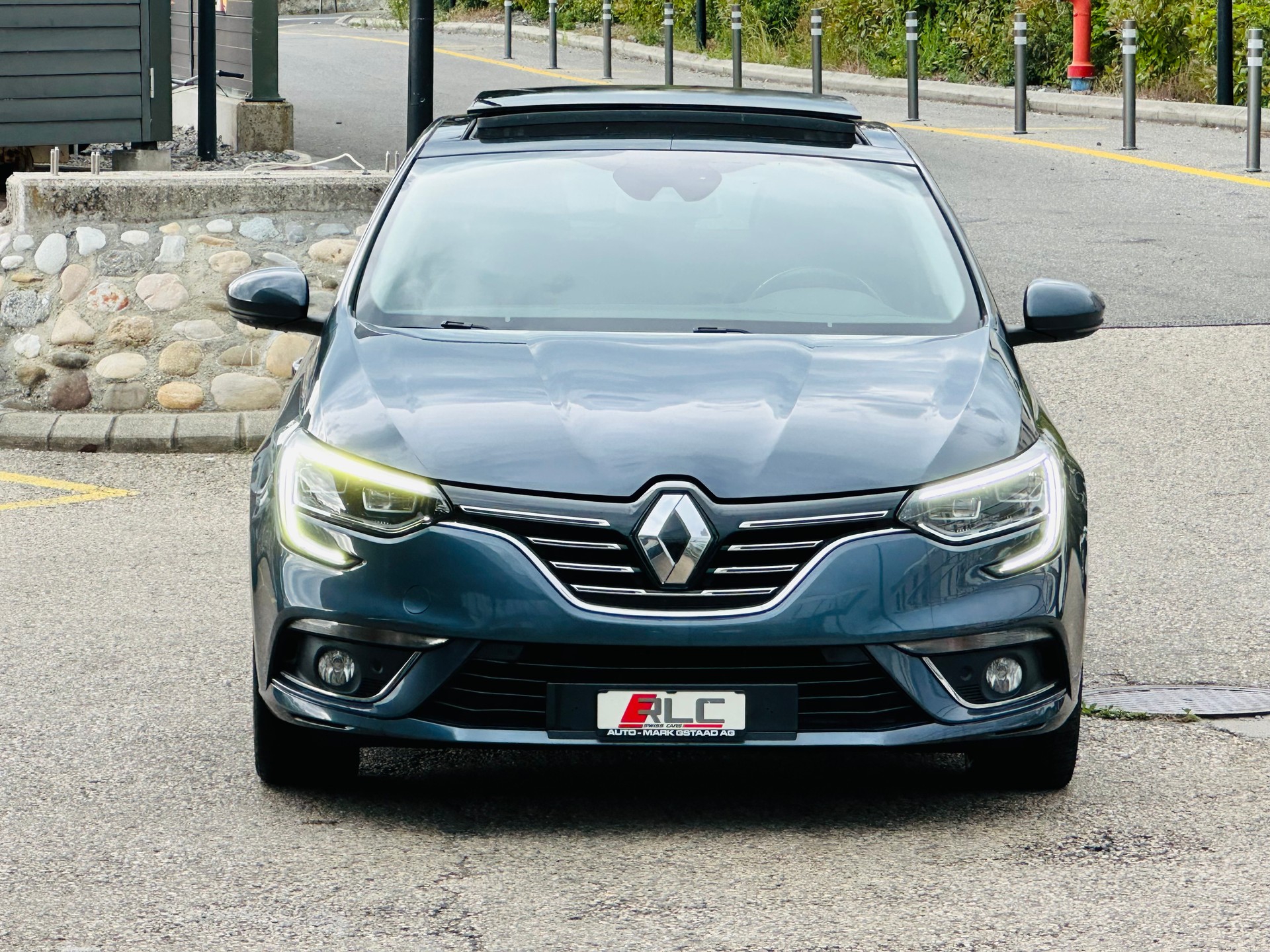 RENAULT Mégane 1.2 16V Turbo Zen-image-3