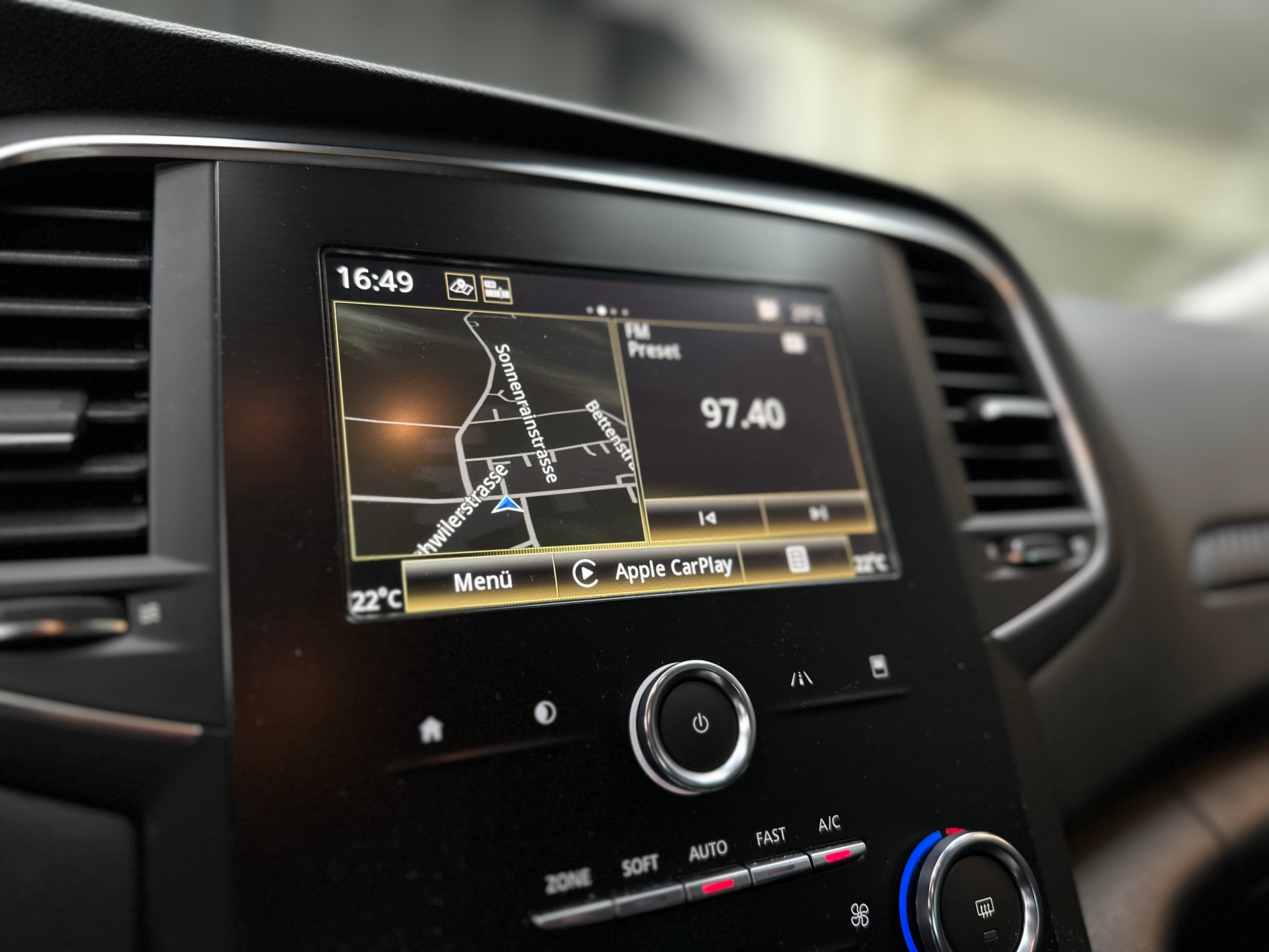 RENAULT Mégane 1.3 16V Turbo Zen EDC-image-10