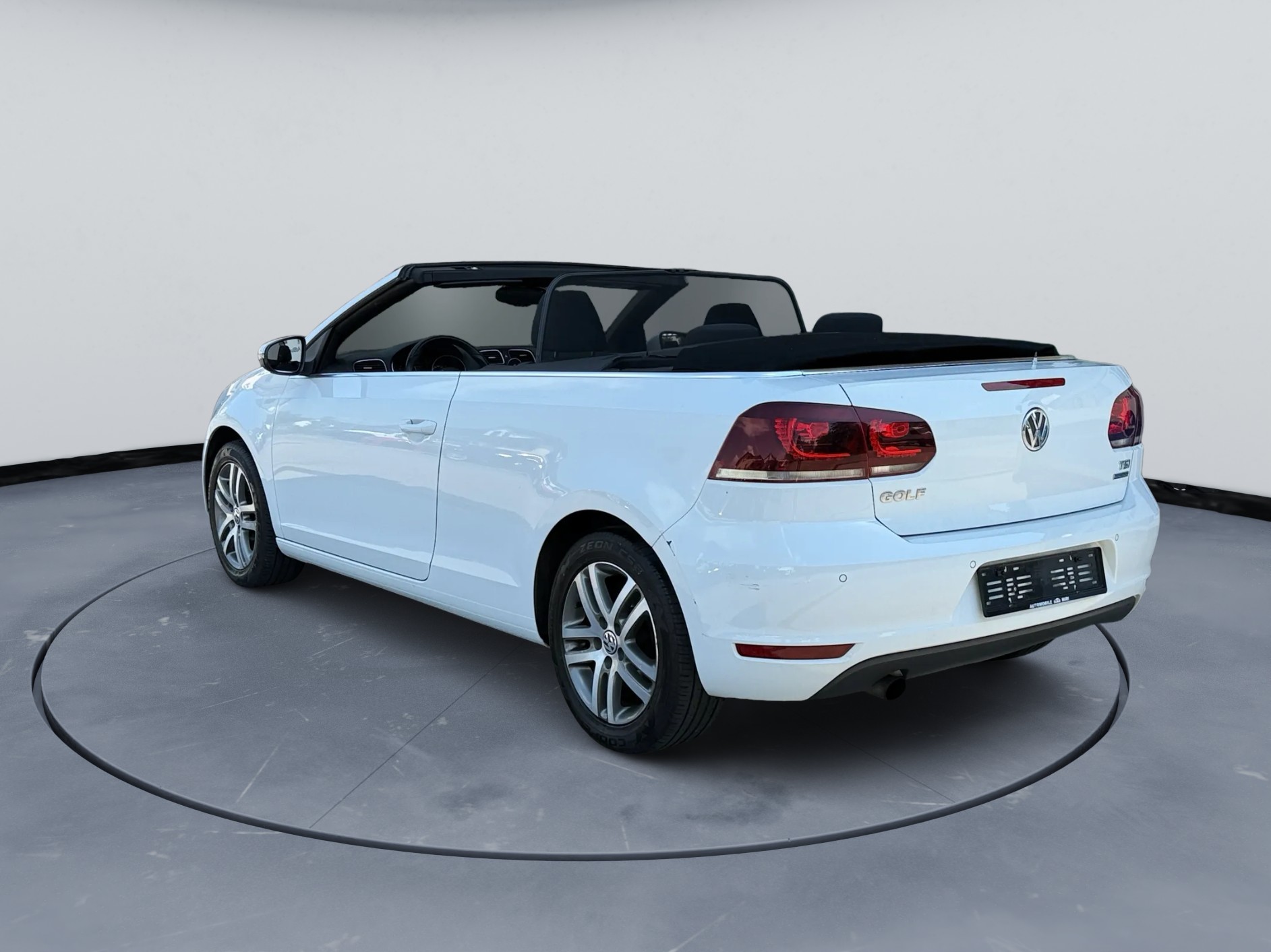VW Golf Cabrio 1.2 TSI BlueMotion Technology-image-6