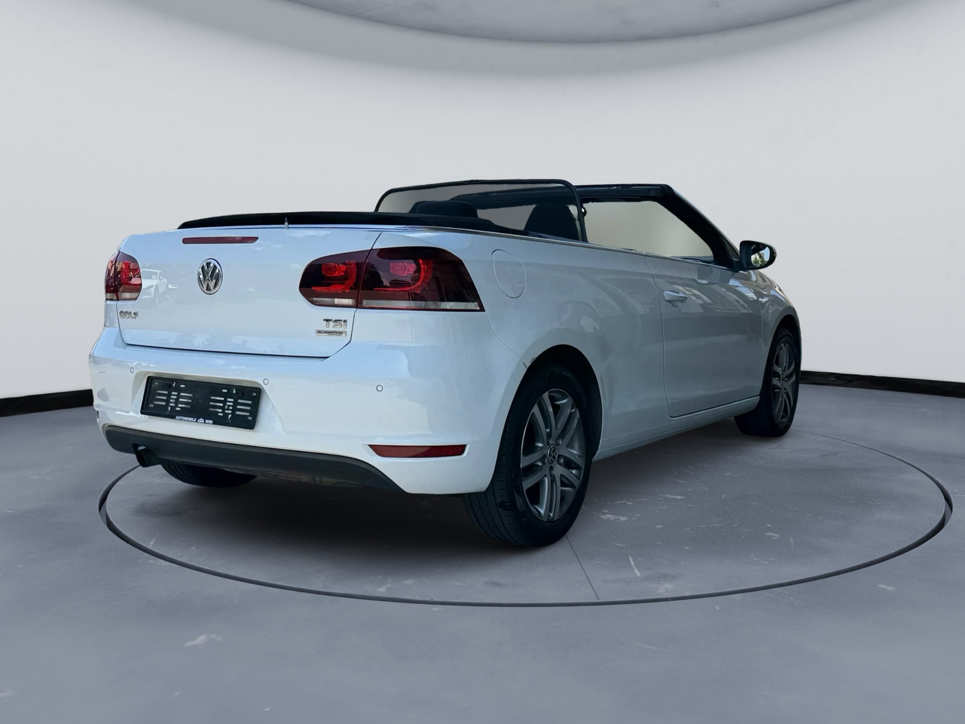 VW Golf Cabrio 1.2 TSI BlueMotion Technology-image-4