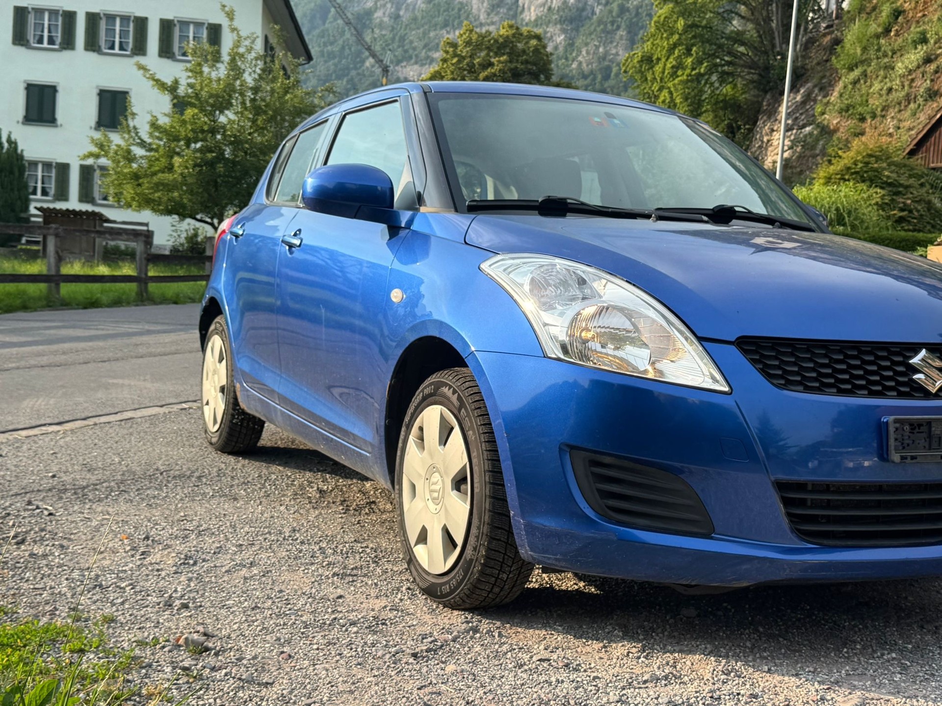 SUZUKI Swift 1.2i 16V GL Top 4x4-image-1