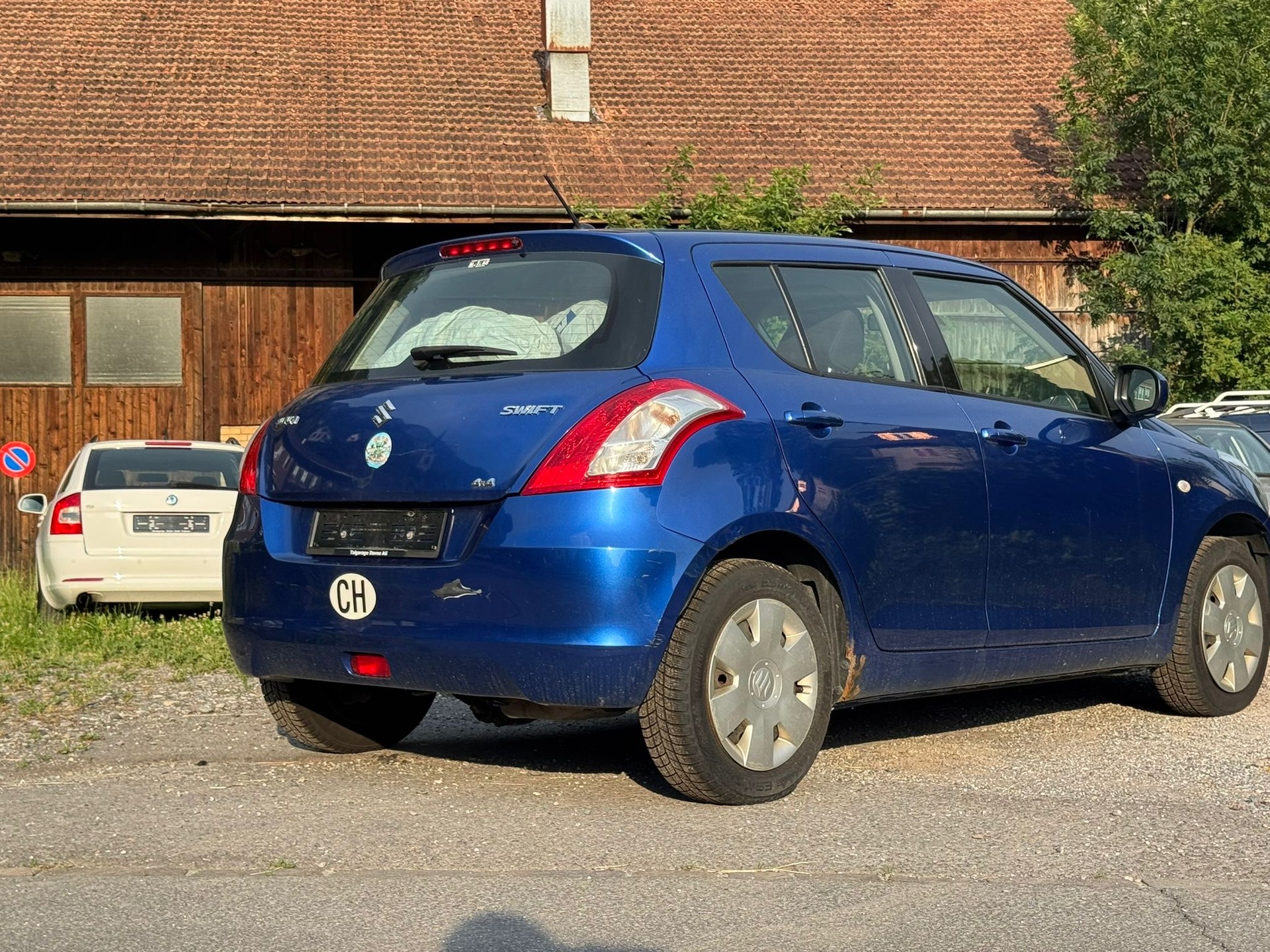 SUZUKI Swift 1.2i 16V GL Top 4x4-image-14