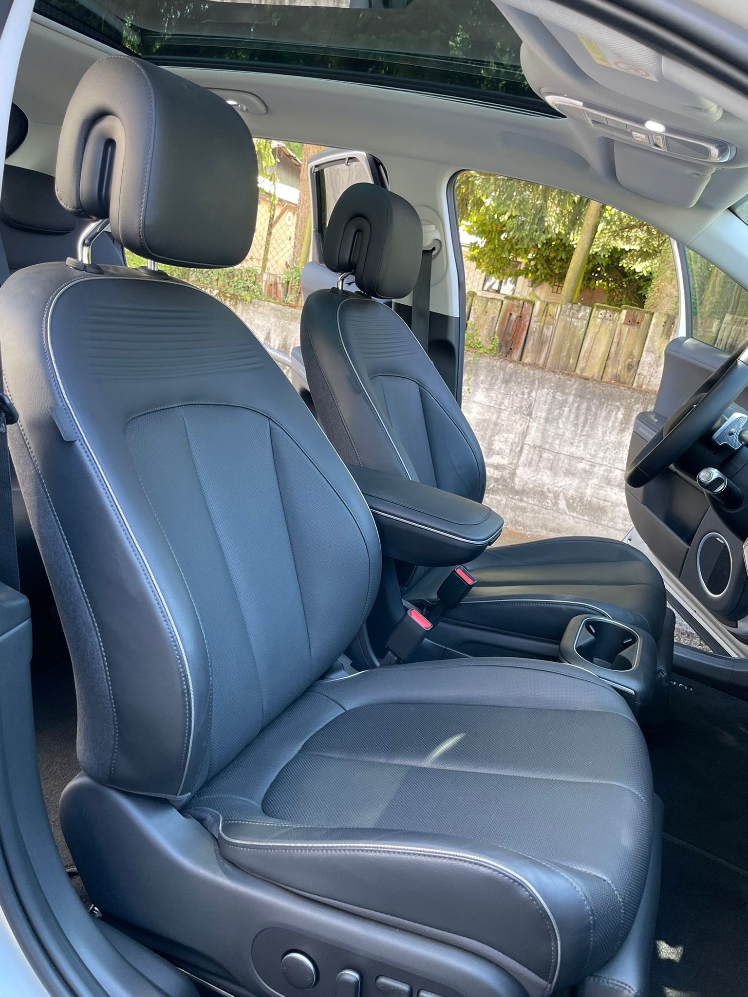 HYUNDAI Ioniq 5 77 kWh Vertex 4WD | Top-Version | CH-Fahrzeug | 55% Rabat-image-13