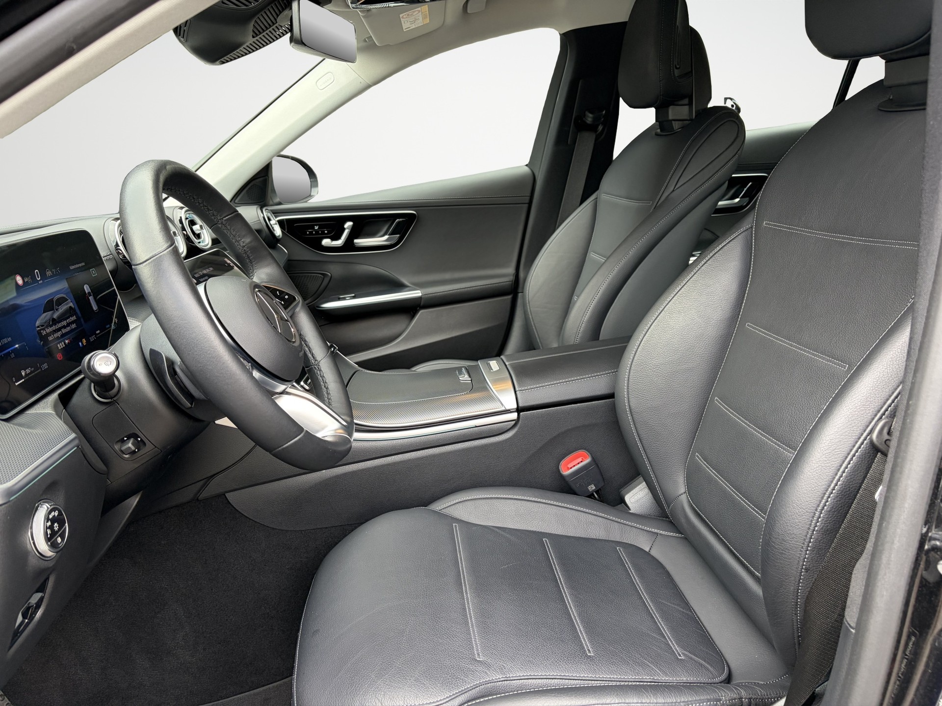 MERCEDES-BENZ C 220 d 4Matic T All-Terrain Avantgarde-image-11