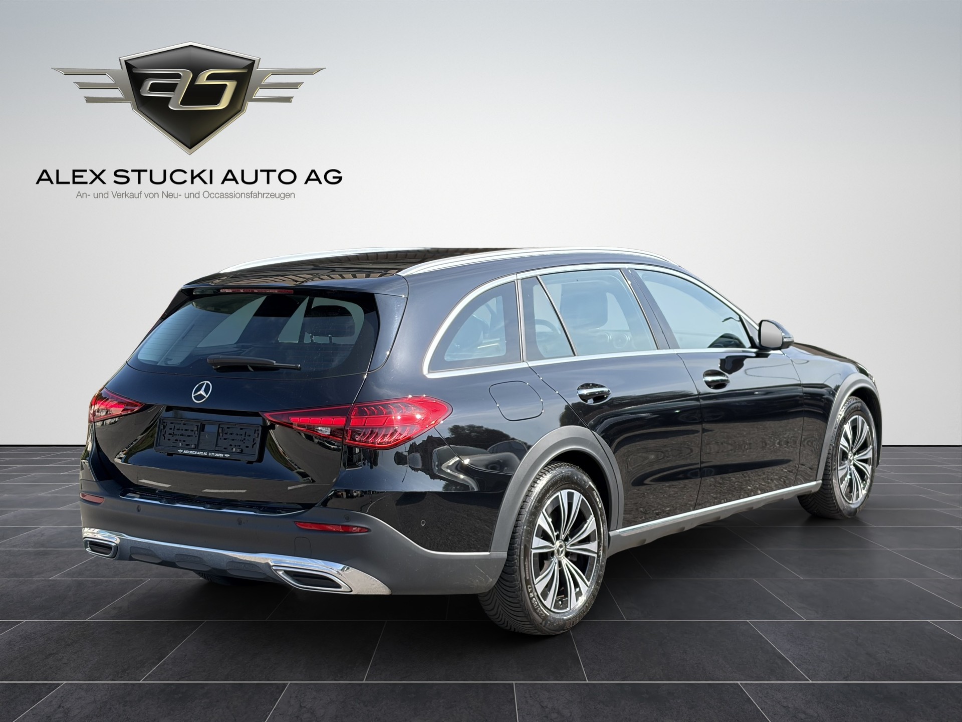 MERCEDES-BENZ C 220 d 4Matic T All-Terrain Avantgarde-image-7