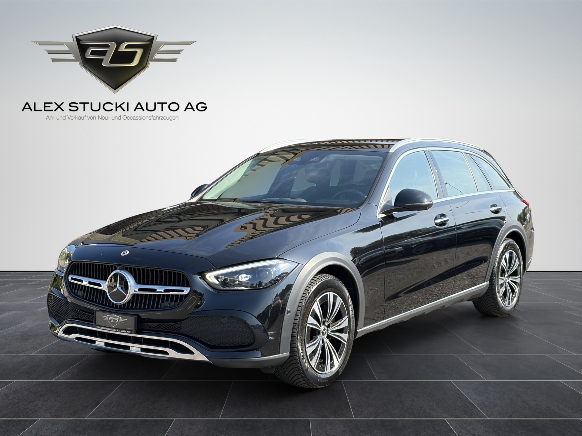 MERCEDES-BENZ C 220 d 4Matic T All-Terrain Avantgarde-image-2