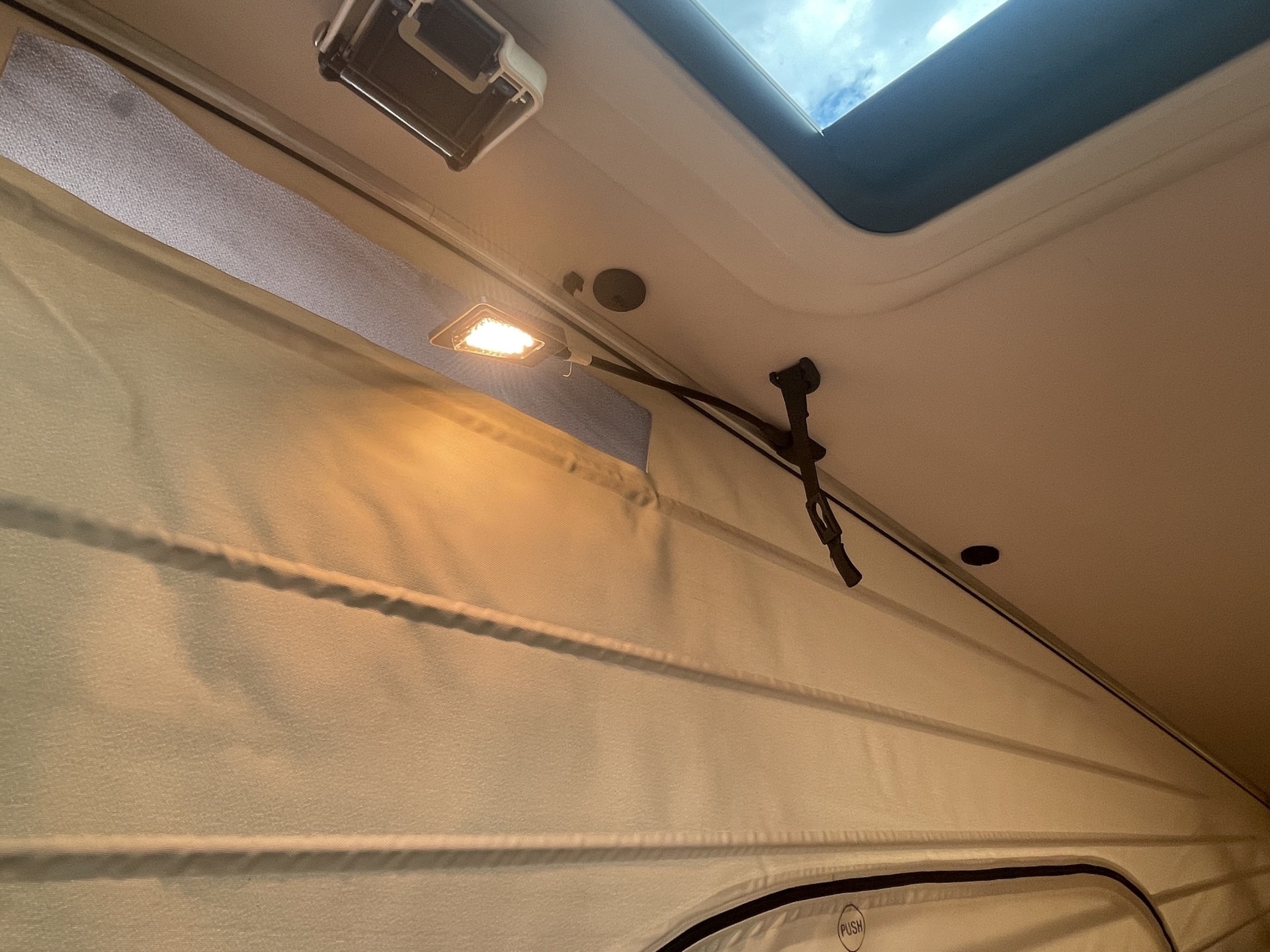 MERCEDES-BENZ Marco Polo 250 d 4Matic 7G-Tronic-image-17
