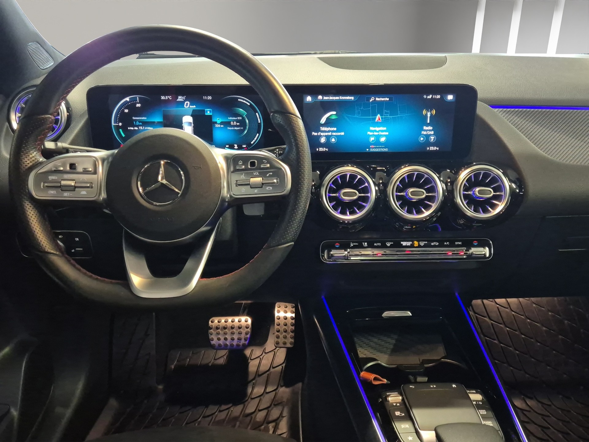 MERCEDES-BENZ GLA 250 4Matic AMG Line 8G-DCT-image-8