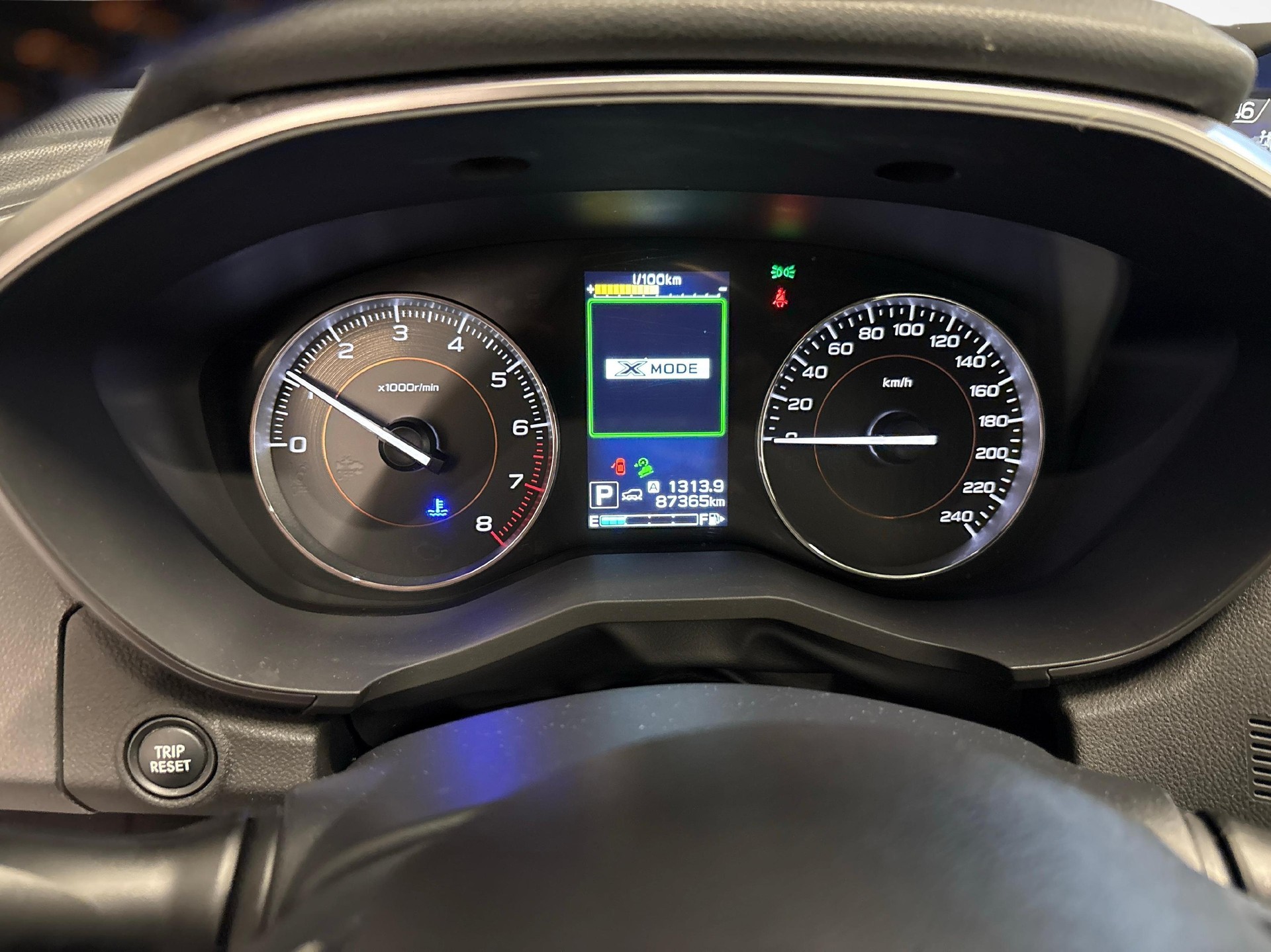 SUBARU XV 2.0i Luxury-image-15