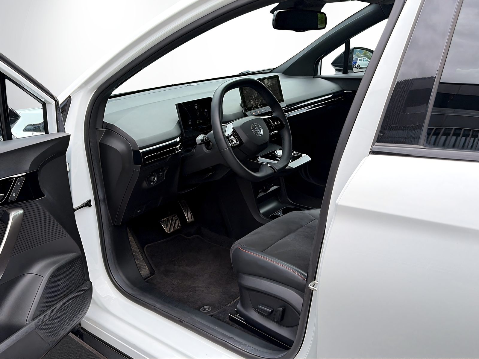 MG 4 EV 64kWh Xpower AWD-image-6