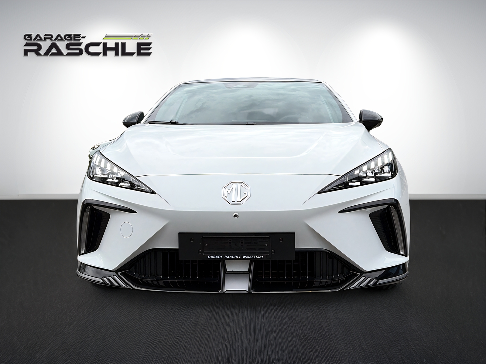 MG 4 EV 64kWh Xpower AWD-showroom-element-1