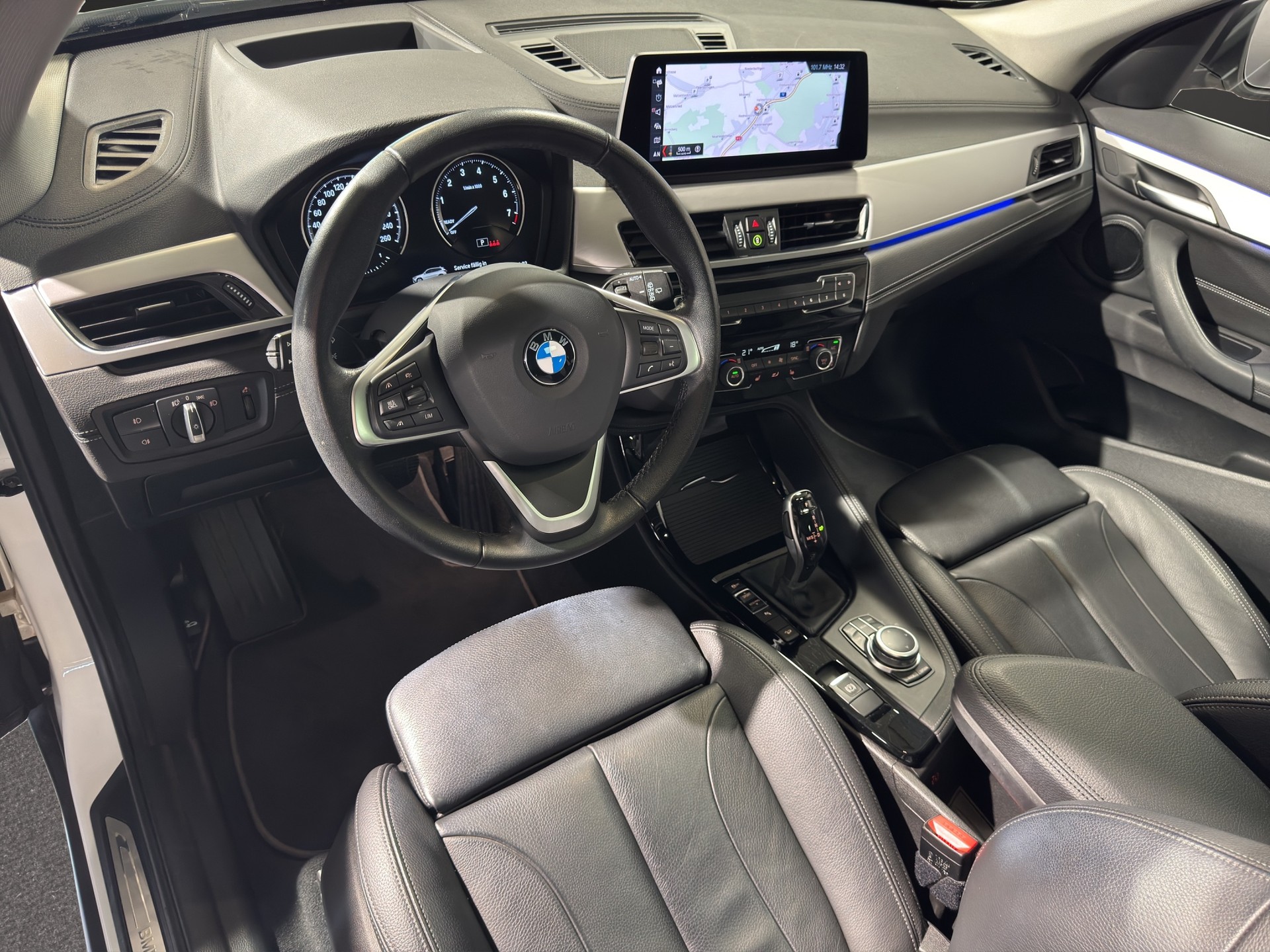 BMW X1 25i xDrive xLine-image-7