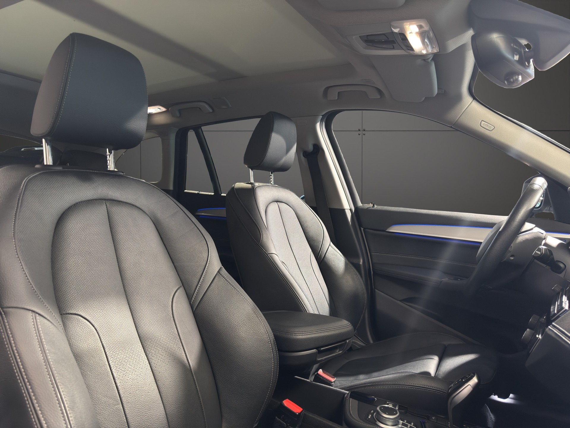 BMW X1 25i xDrive xLine-image-16