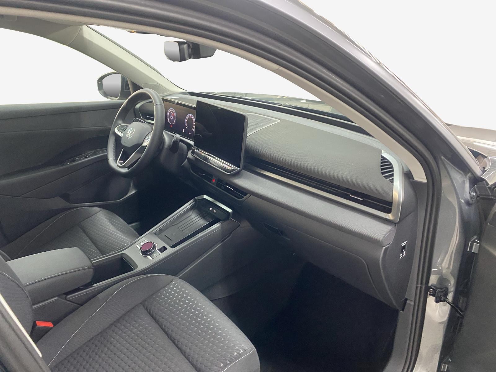 VW T-Roc 1.5 eTSI mHEV Life DSG-image-13