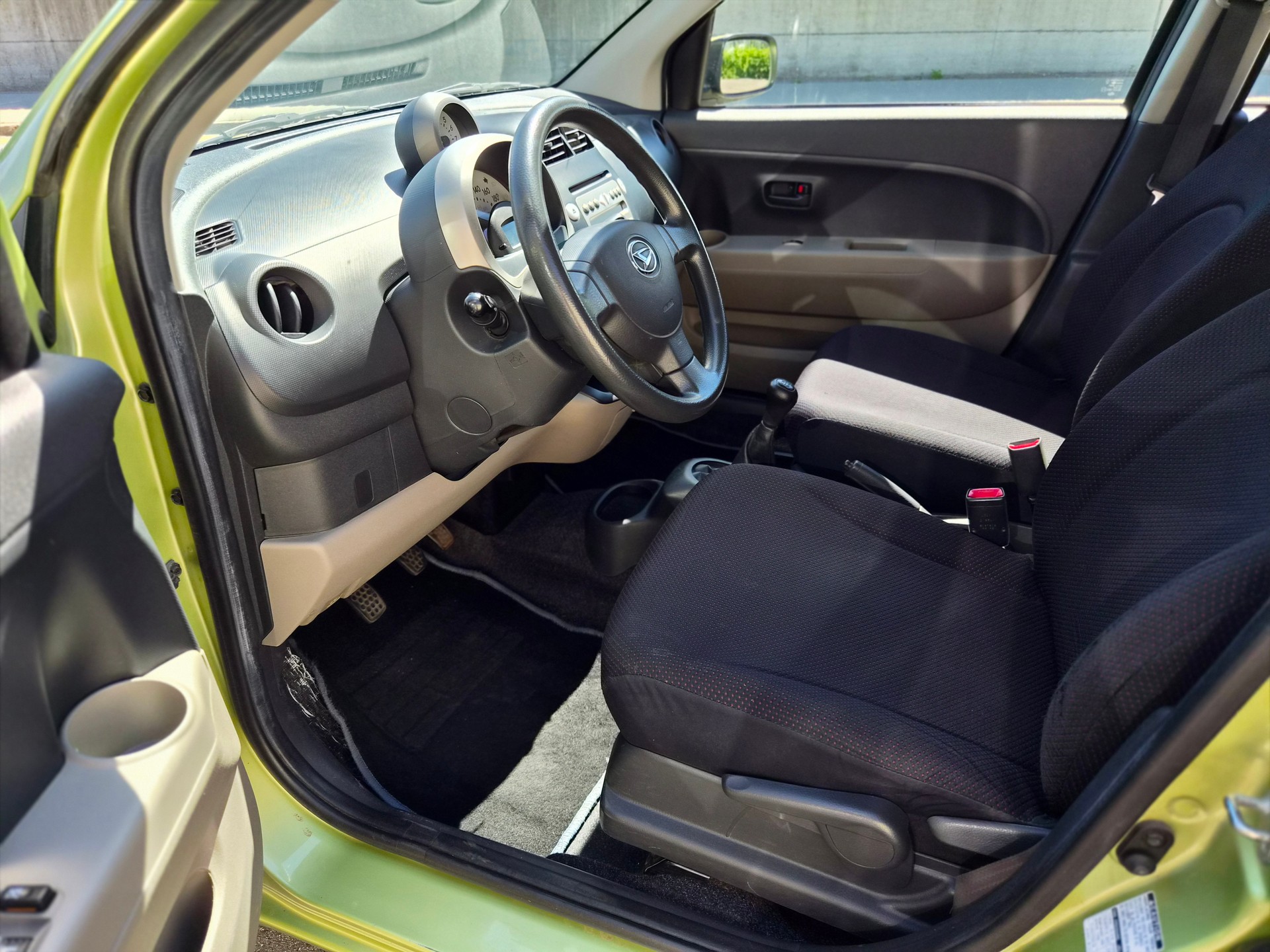 DAIHATSU Sirion 1.3 S eco-4WD-image-5
