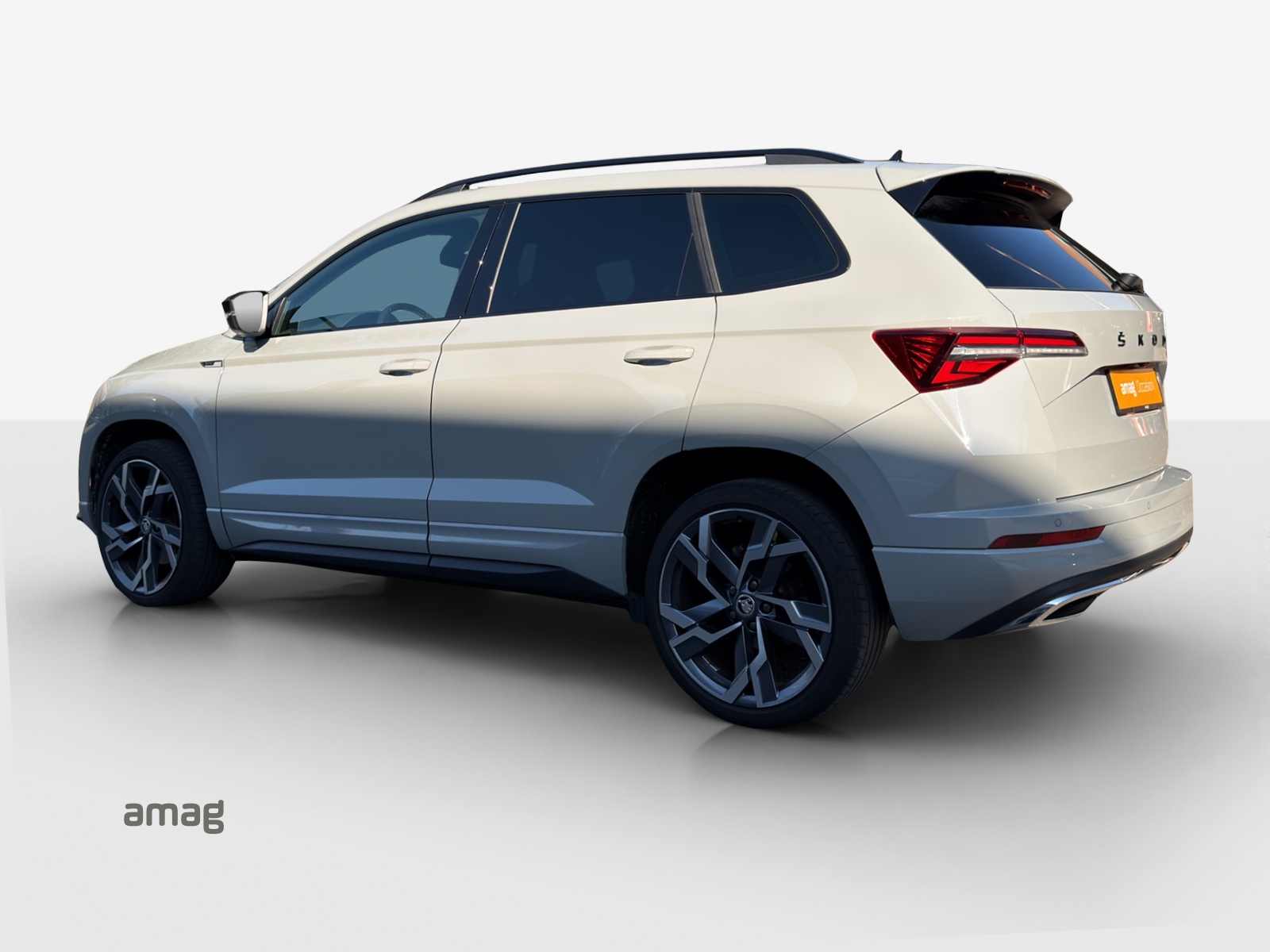 SKODA Karoq 1.5 TSI SportLine DSG-showroom-element-2
