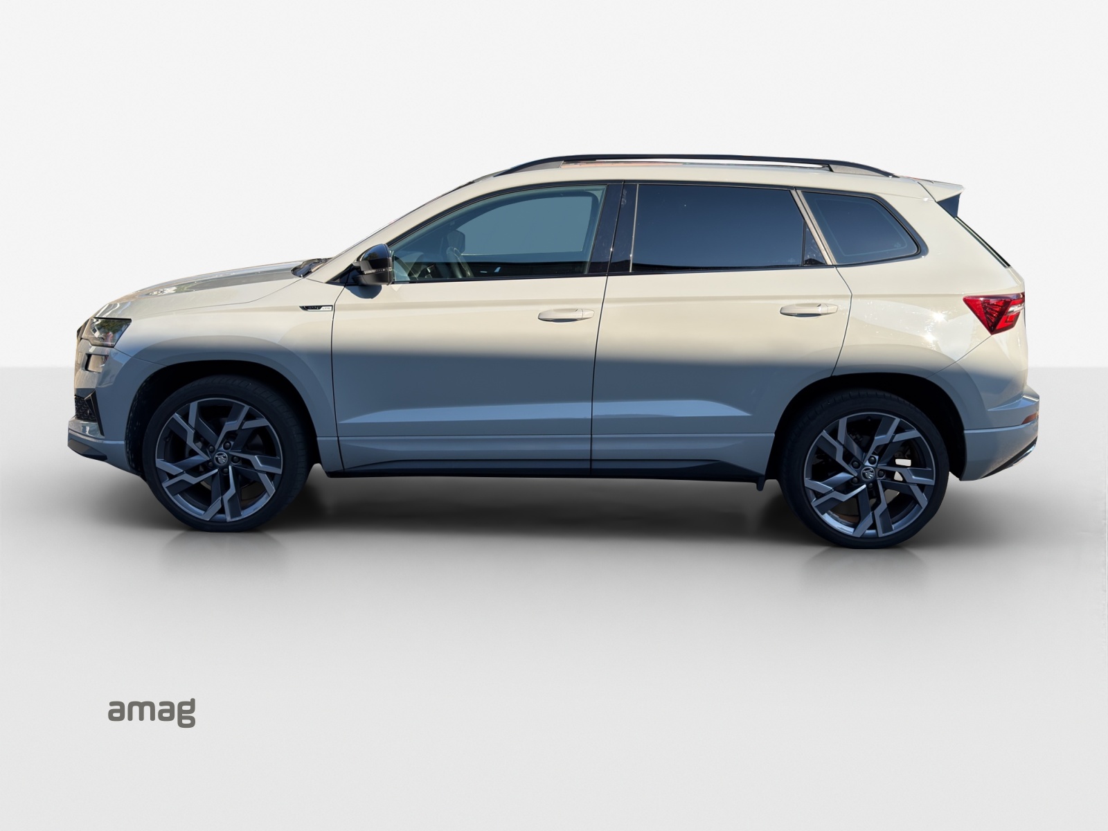 SKODA Karoq 1.5 TSI SportLine DSG-showroom-element-1