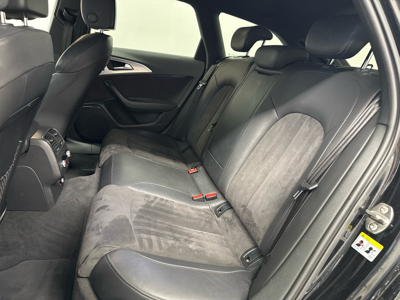 AUDI A6 Avant 3.0 TDI V6 quattro S-tronic-image-11