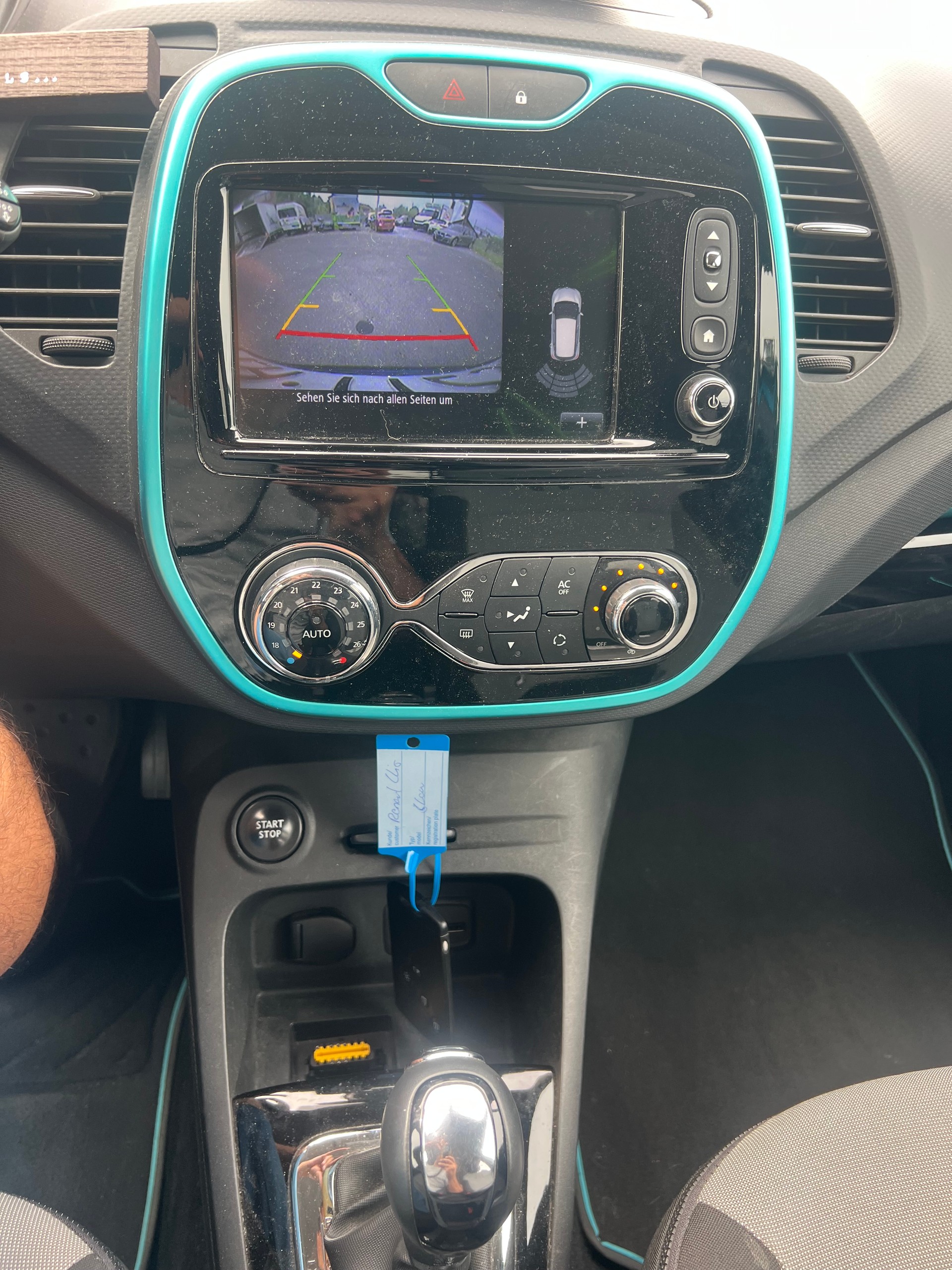 RENAULT Captur 1.5 dCi Privilège EDC-image-12