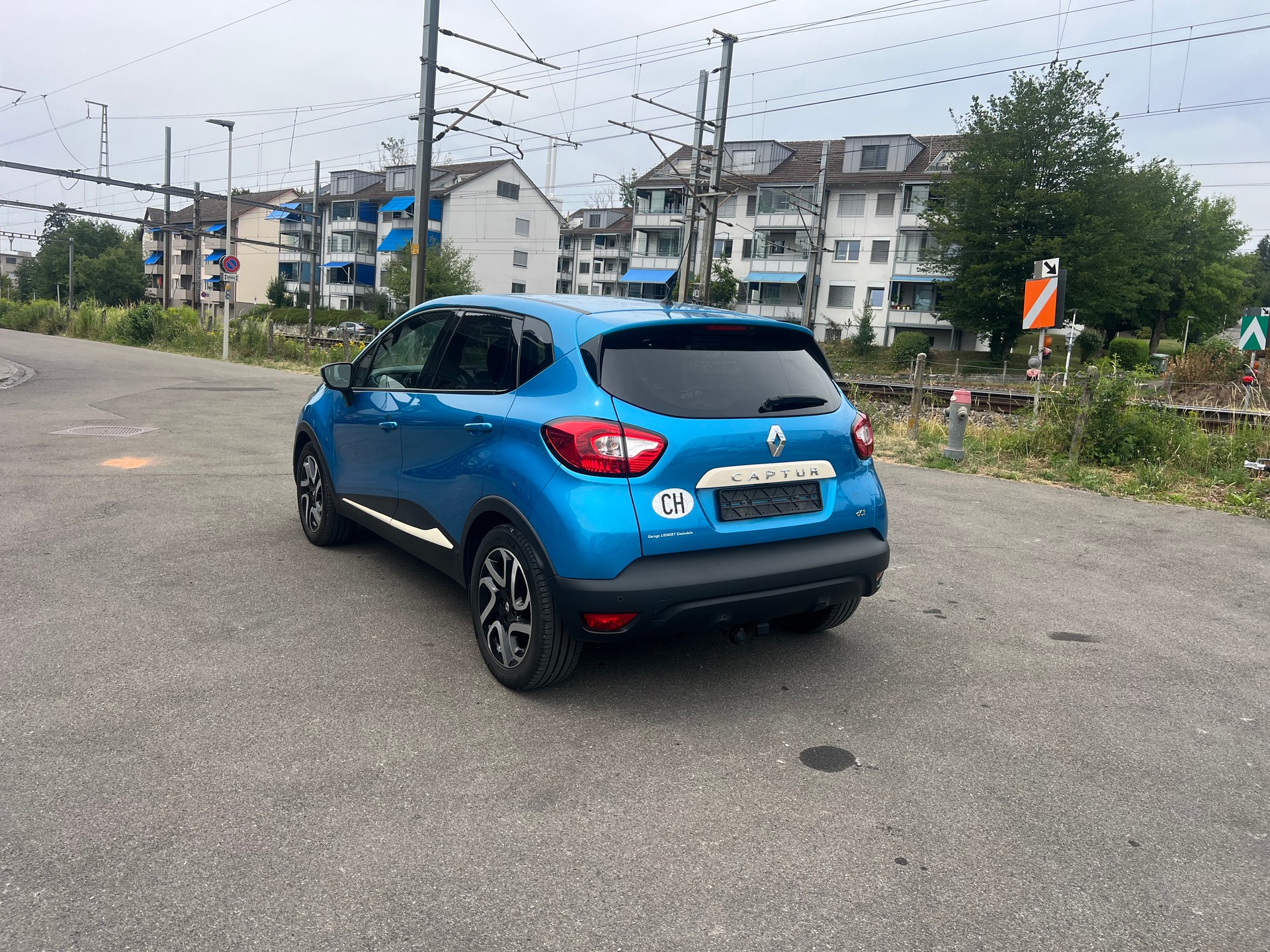 RENAULT Captur 1.5 dCi Privilège EDC-image-6