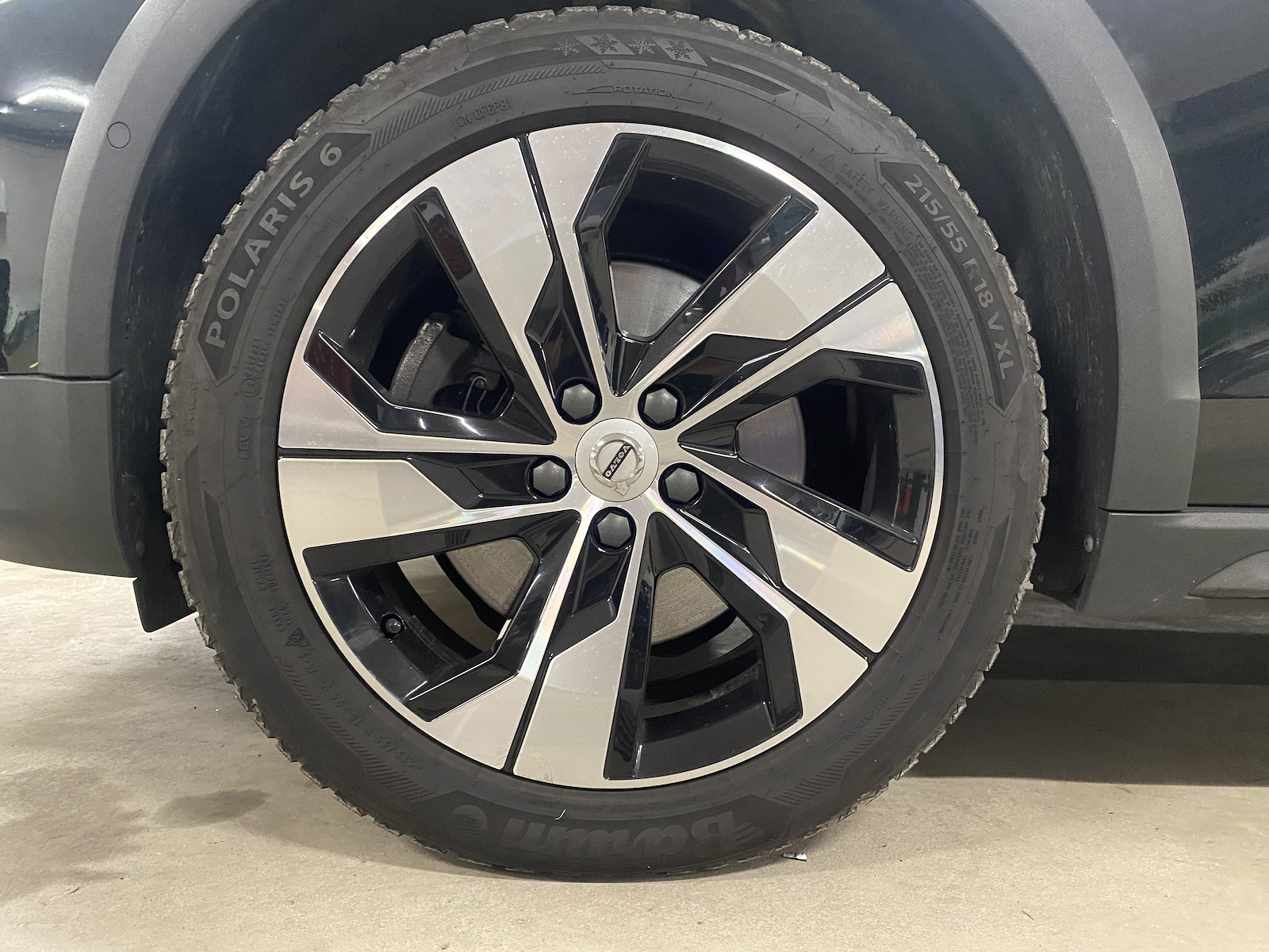 VOLVO V60 Cross Country 2.0 B4 AWD-image-15