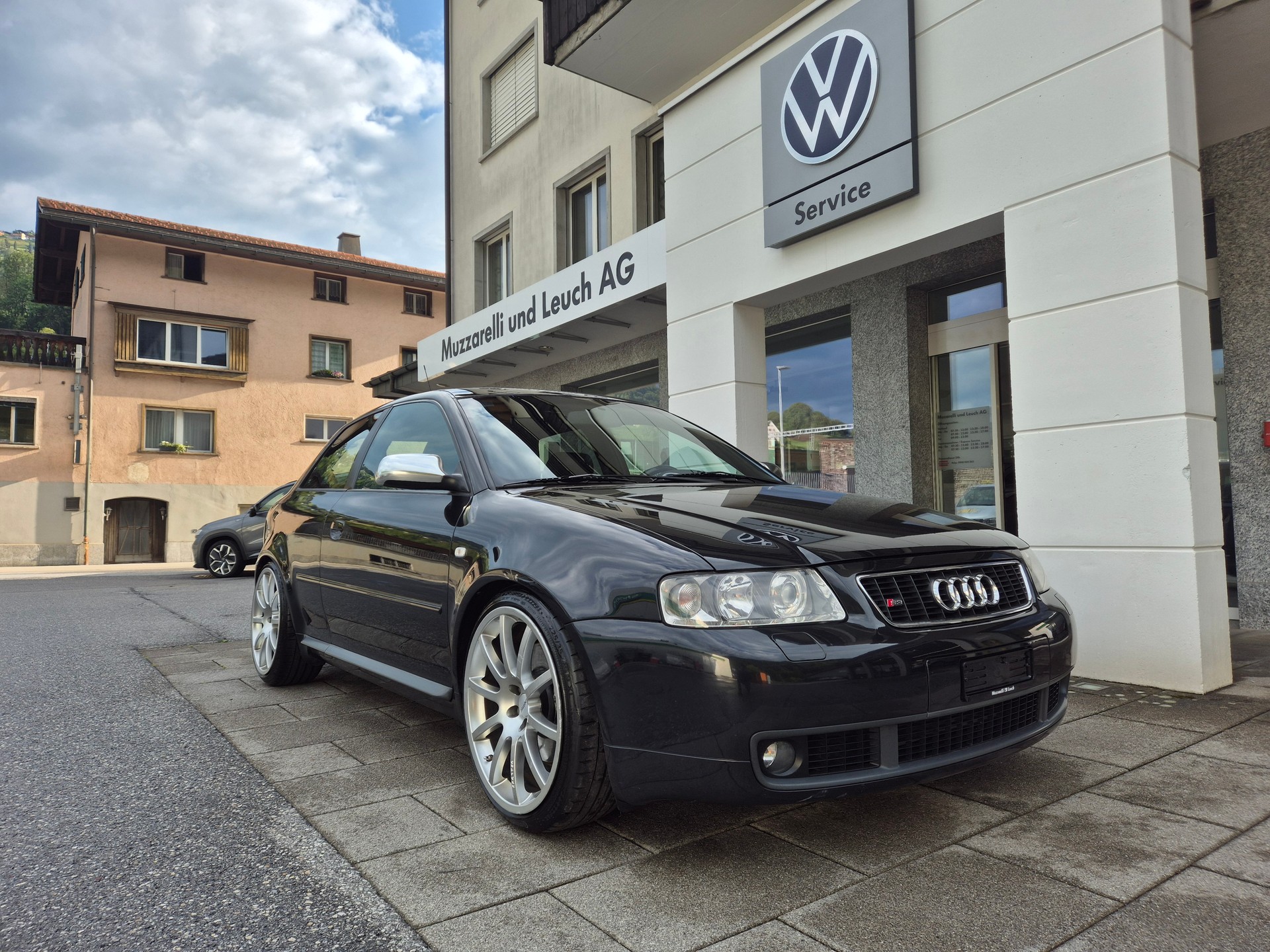 AUDI S3 quattro-image-0