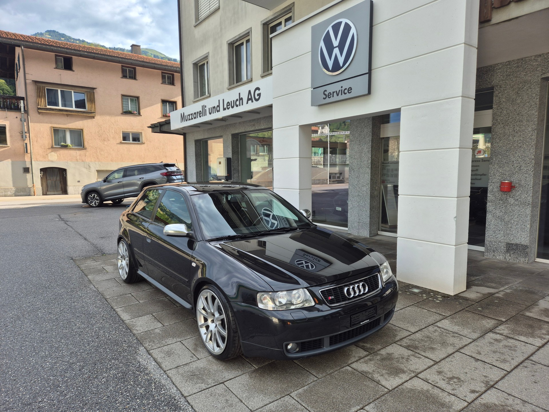 AUDI S3 quattro-image-1