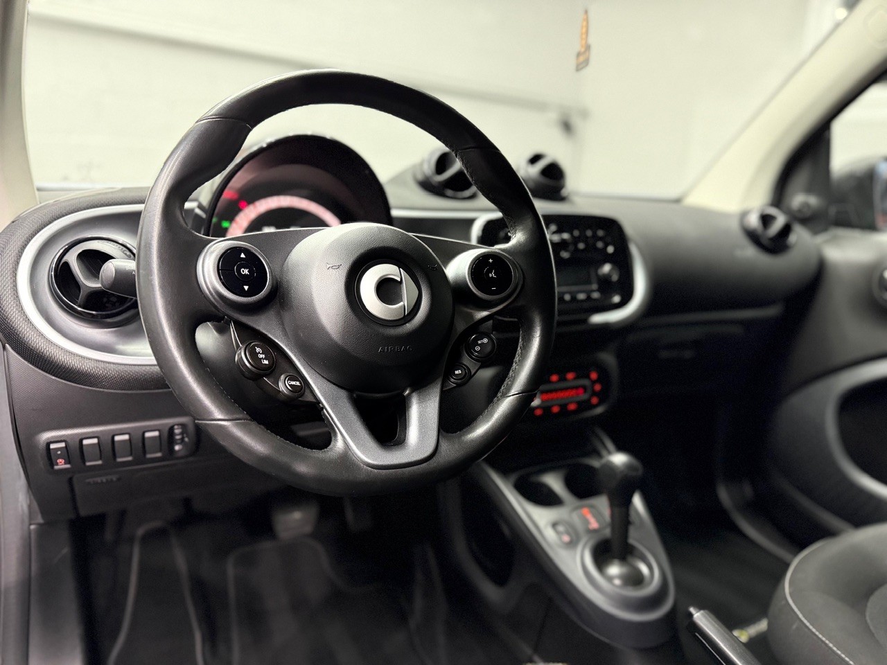 SMART fortwo prime twinmatic-image-12
