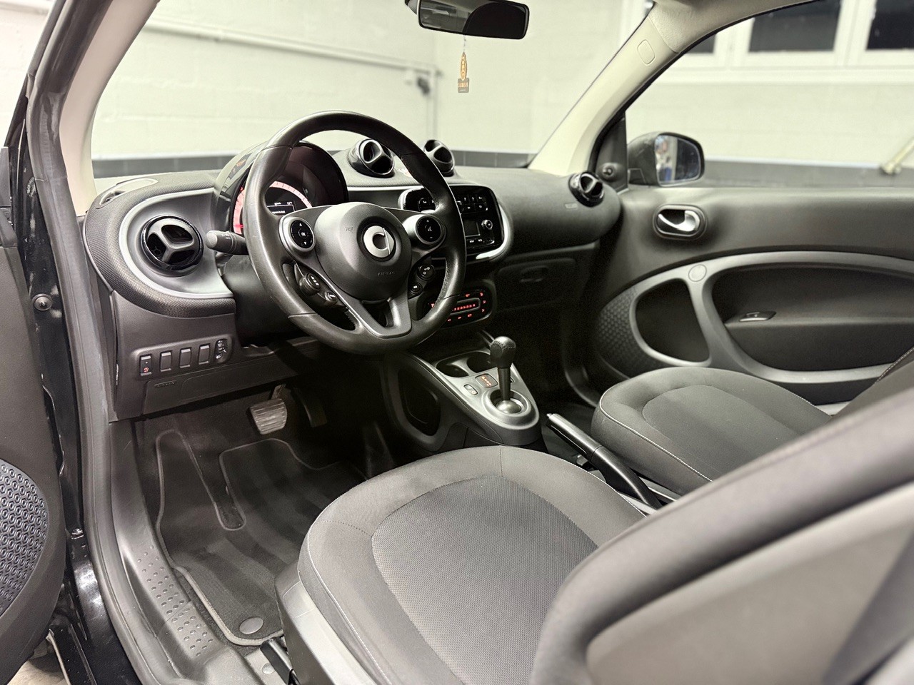 SMART fortwo prime twinmatic-image-11