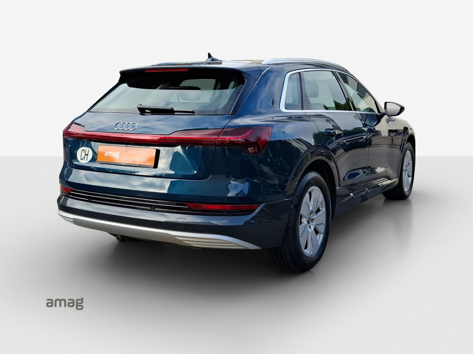 AUDI e-tron 55 Advanced quattro-image-5