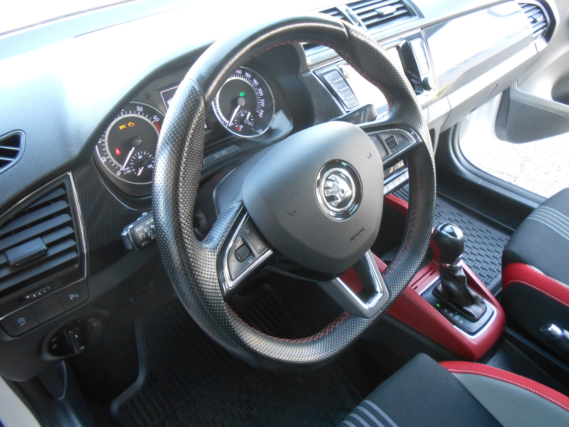 SKODA Fabia 1.2 TSI Monte Carlo DSG-image-12
