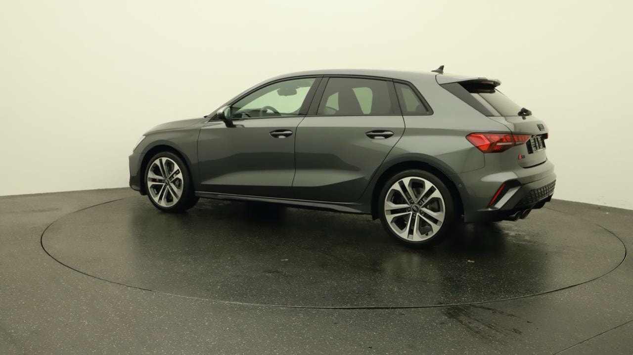 AUDI S3 Sportback TFSI quattro S-tronic-showroom-element-2
