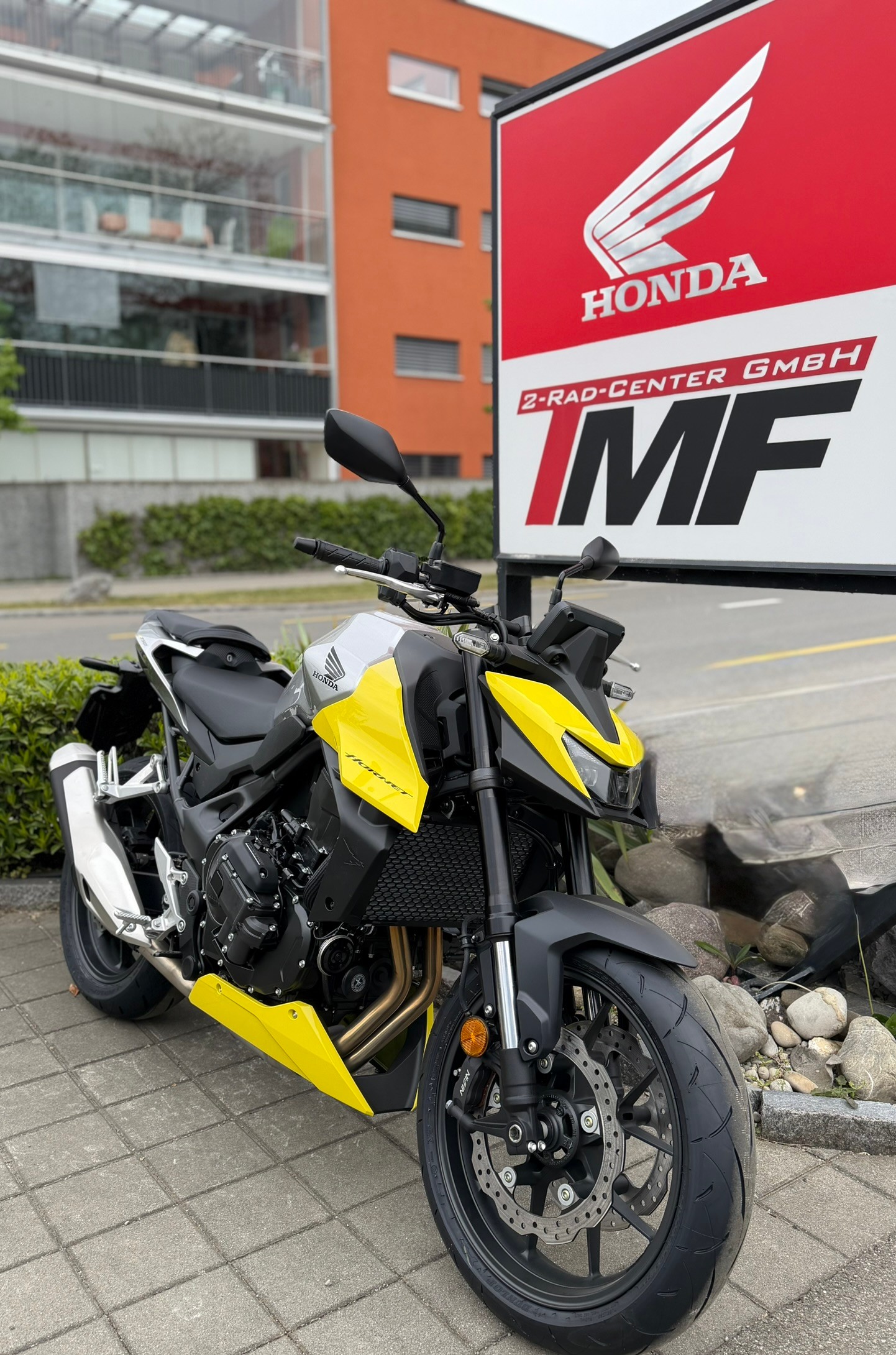 HONDA E CLUTCH VERSION-showroom-element-3