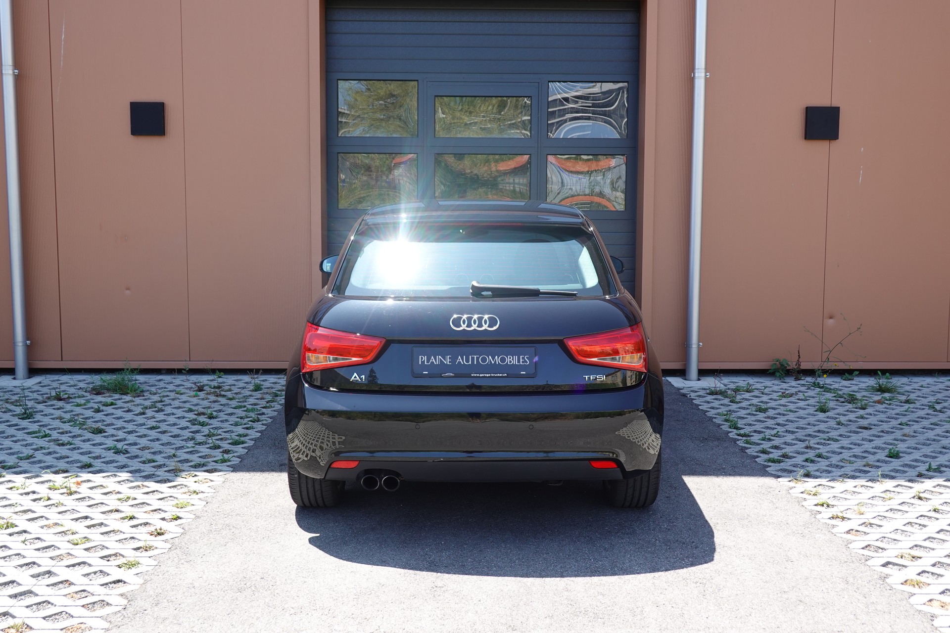 AUDI A1 1.4 TFSI "* Vehicule CH * Radio Bluetooth * Capteur stationnement * Phares auto *"-image-8