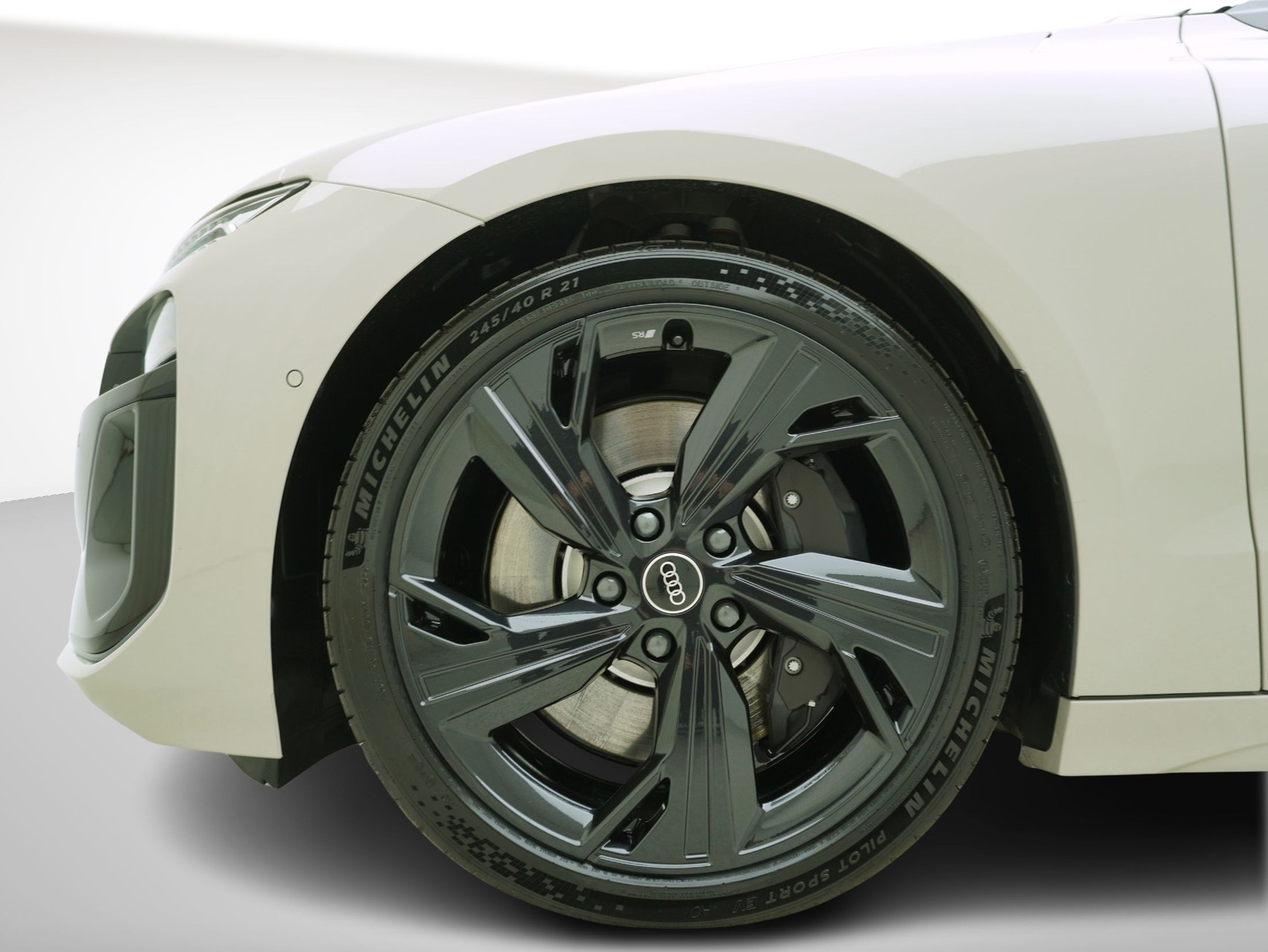AUDI S6 e-tron Avant quattro **Audi Werksgarantie bis 10/2030**-image-8