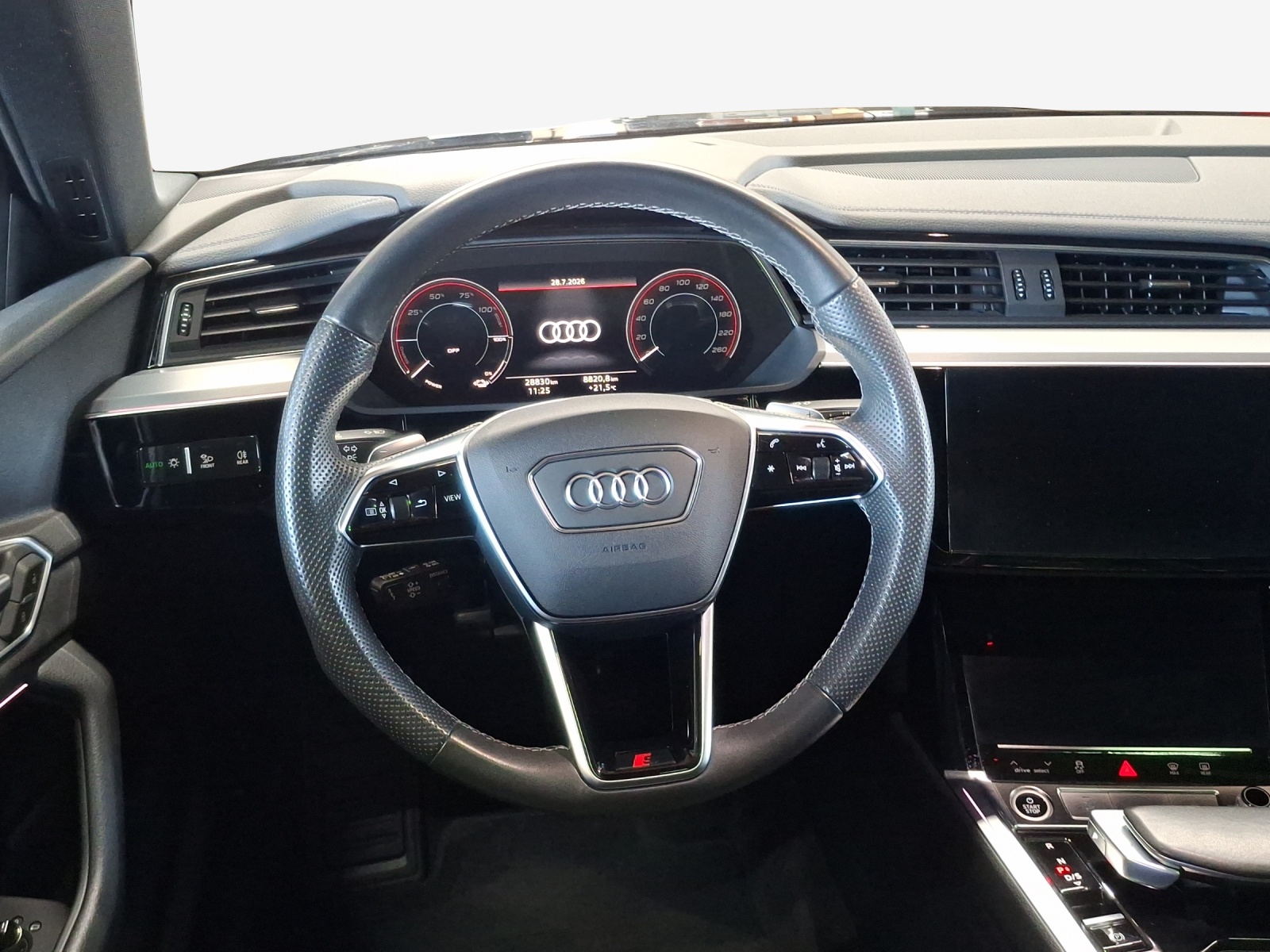 AUDI e-tron 55 Sportback S Line Black Edition quattro-image-9